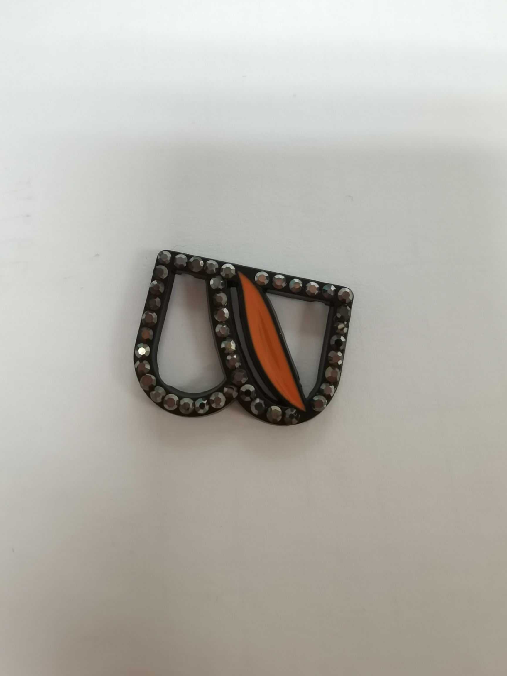 B字形服装配饰现货带钻