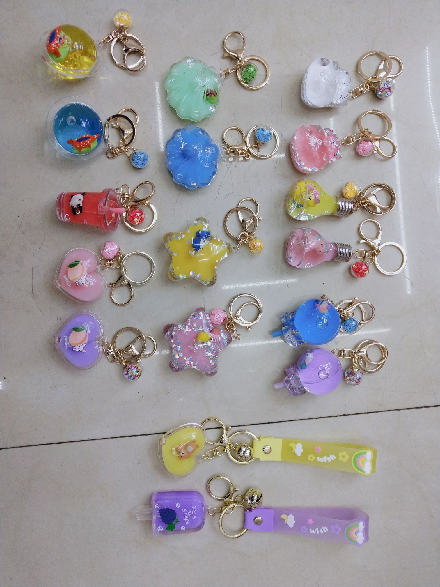 Floating sand cartoon keychain pendant