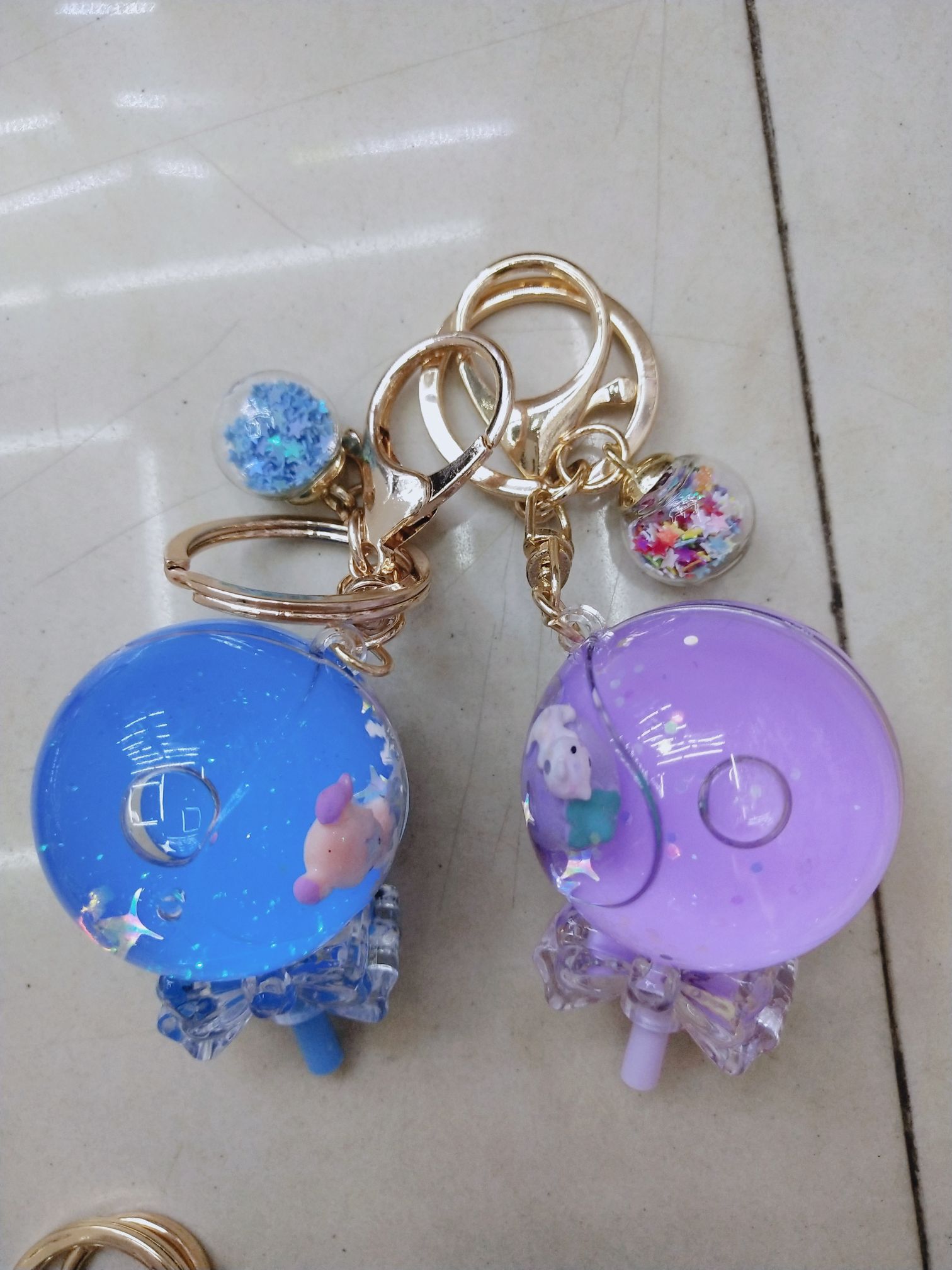 Floating sand cartoon keychain pendant details Picture
