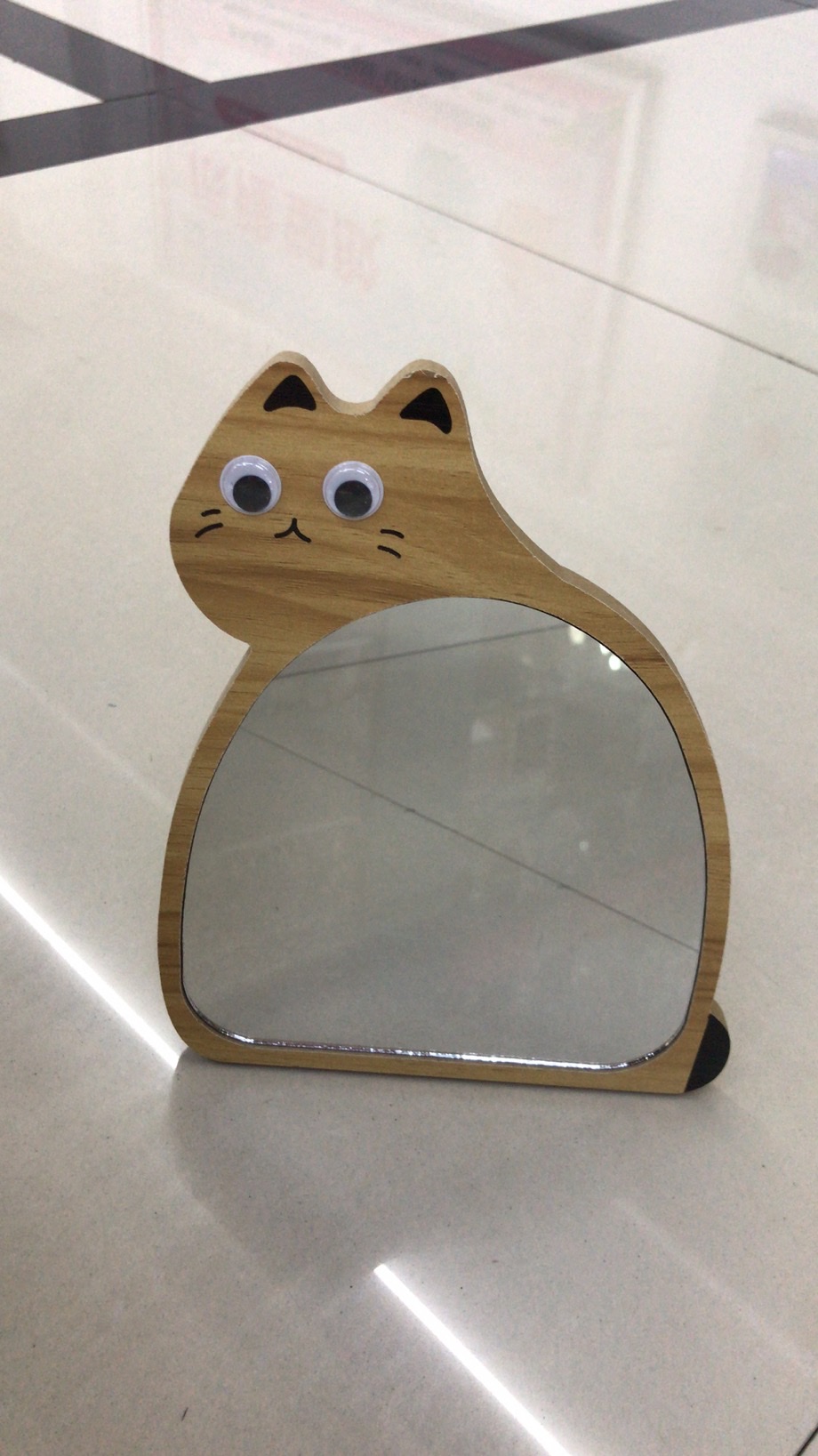 Wooden makeup mirror Specification image