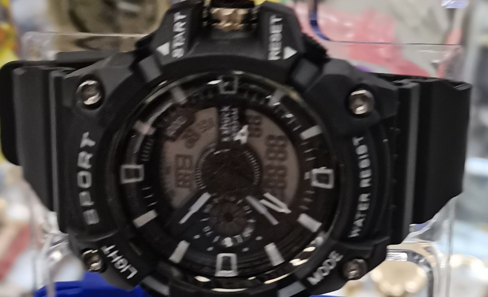 New quartz men's electronic watch
