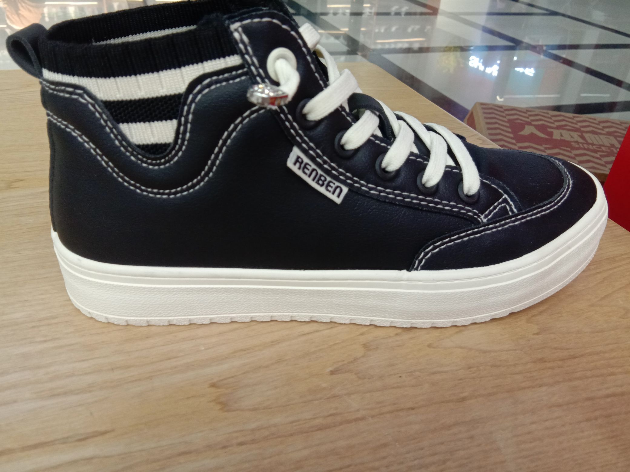 Human-oriented Specification image