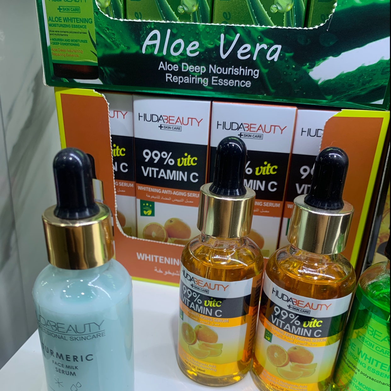 HUDA BEAUTY精华液细节图