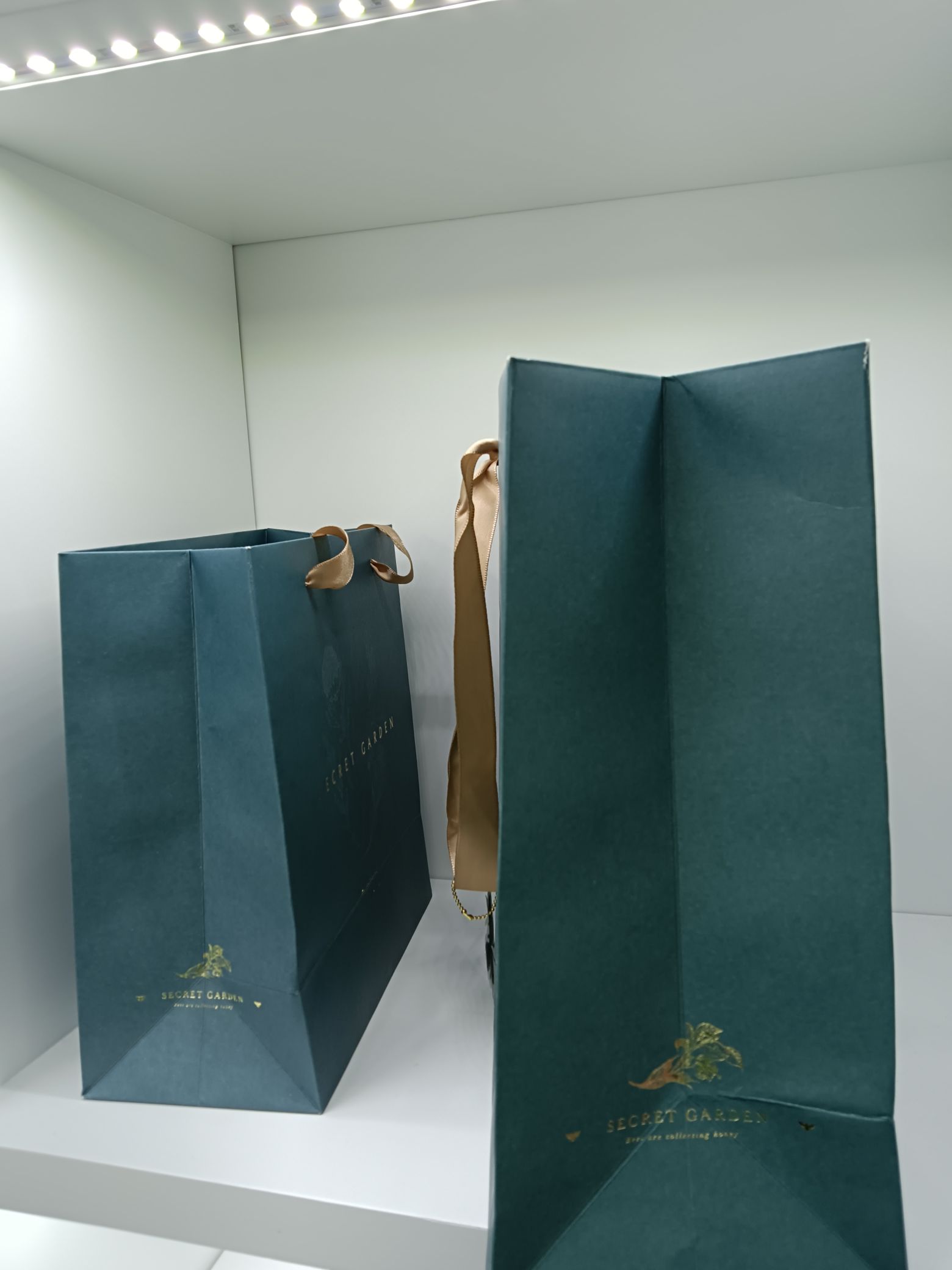 Special paper gold-embossed ribbon butterfly belt Specification image