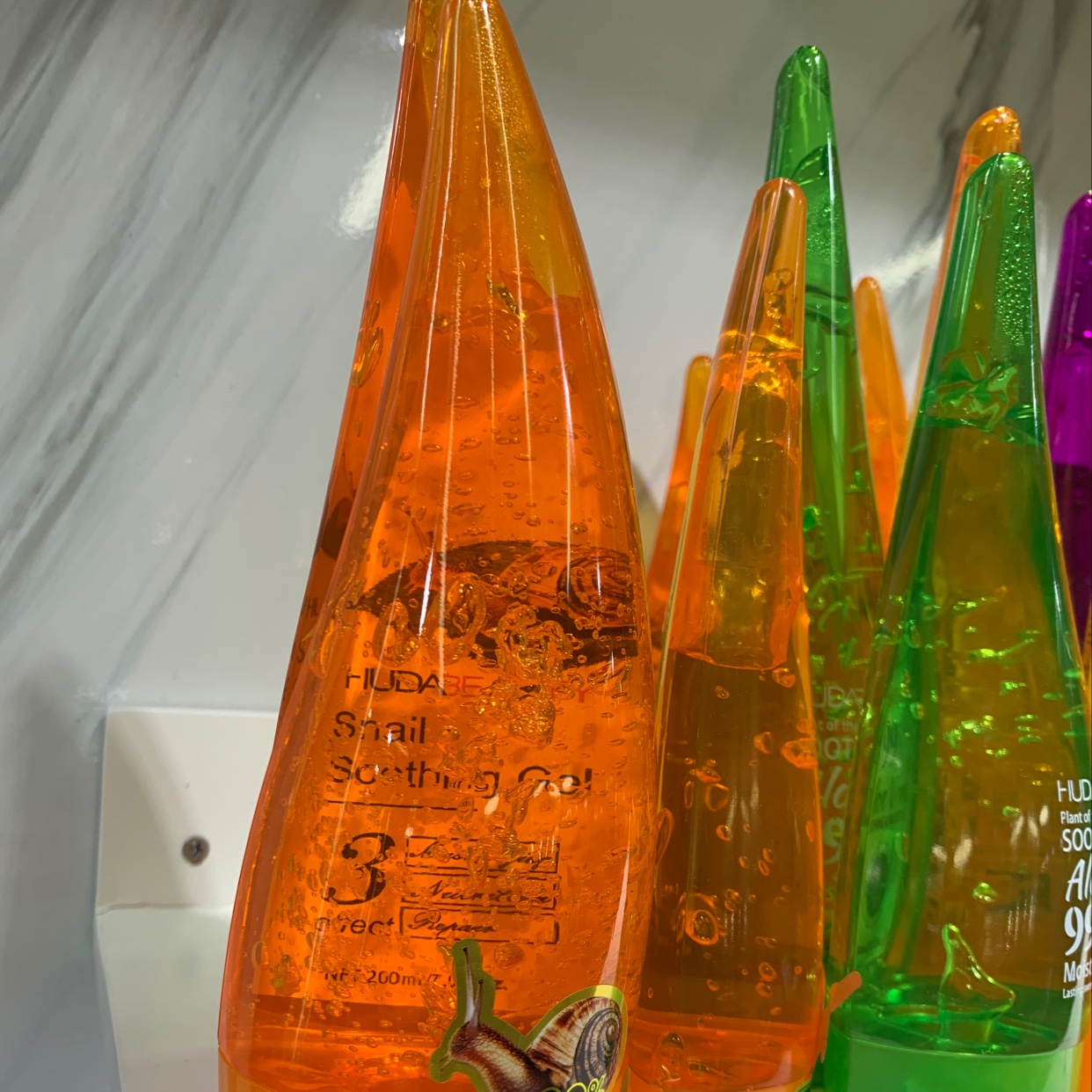 Huda beauty Aloe Vera Gel details Picture