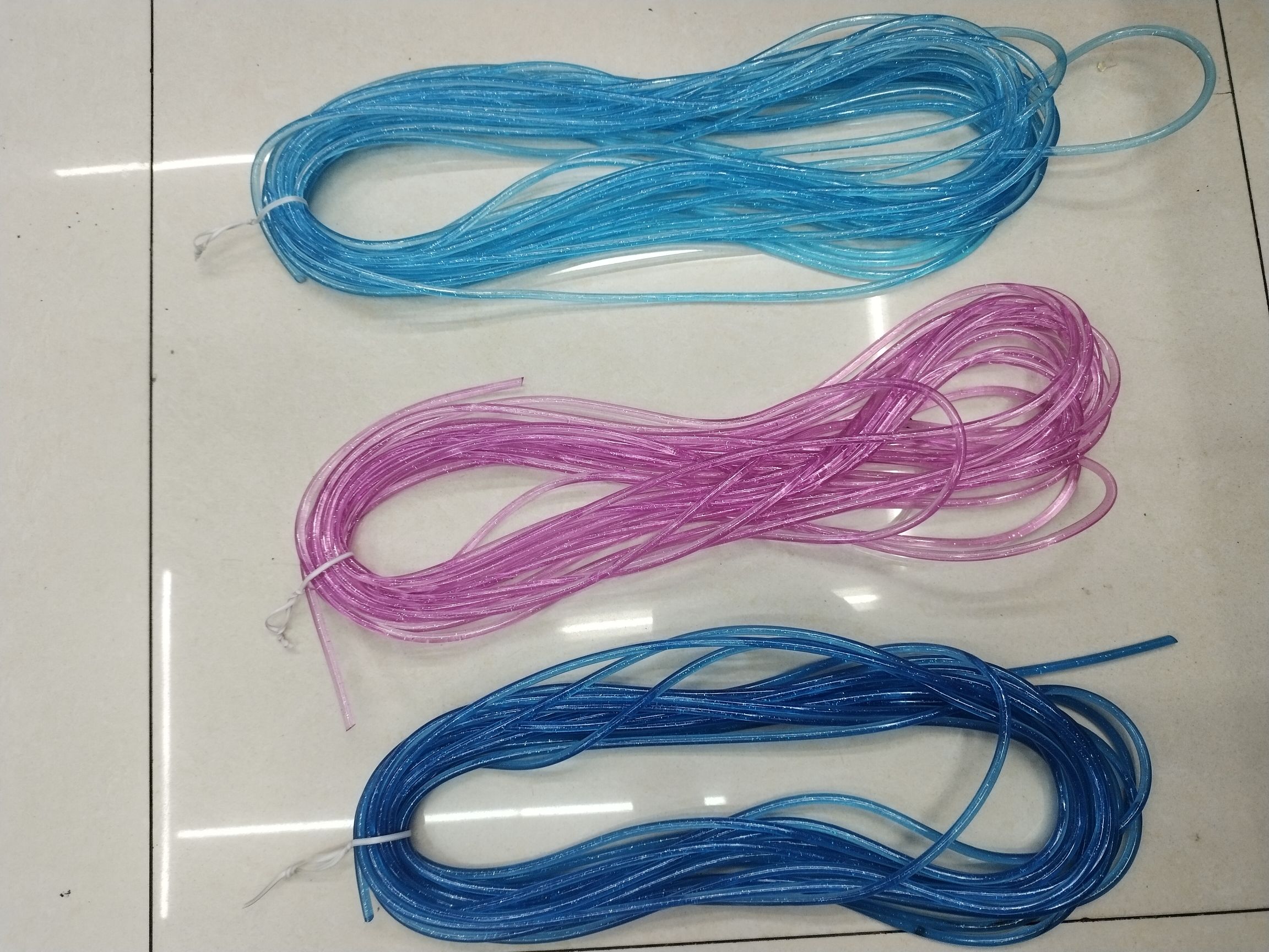 防冻防裂闪片跳绳 亮片圆绳 塑料PVC跳绳 学生专用跳绳 儿童跳绳半产品。详情图5