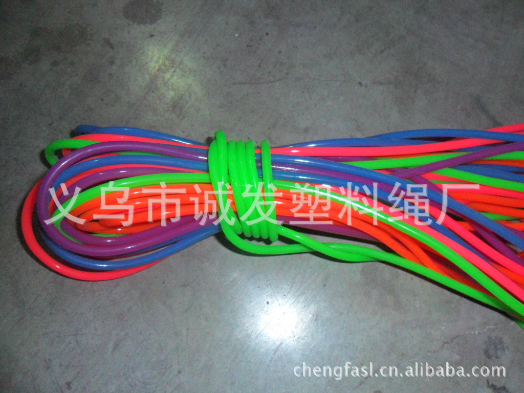 塑胶PVC儿童跳绳 螺纹跳绳。果冻色跳绳。详情图1