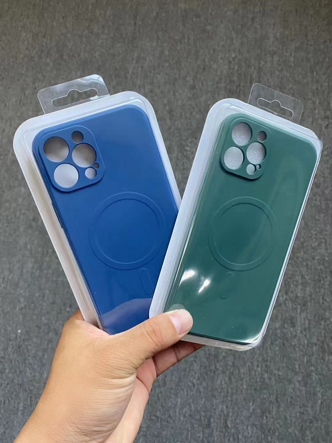 Charging magnetic liquid phone case, phone protective cover detail image 6