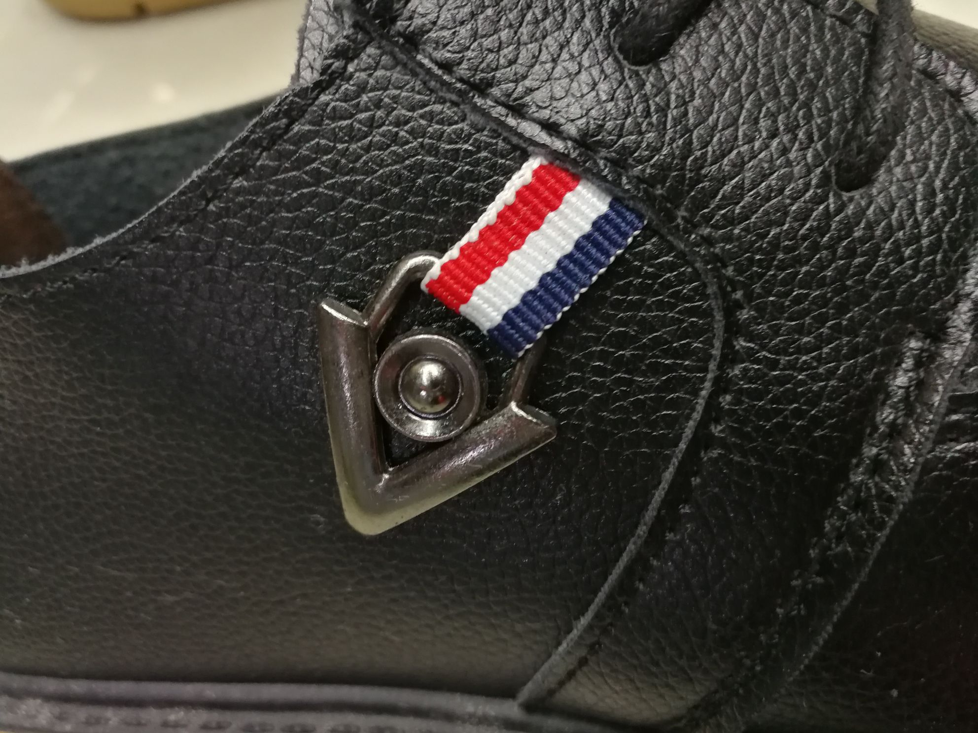 Leather Shoes For Men Item Picture