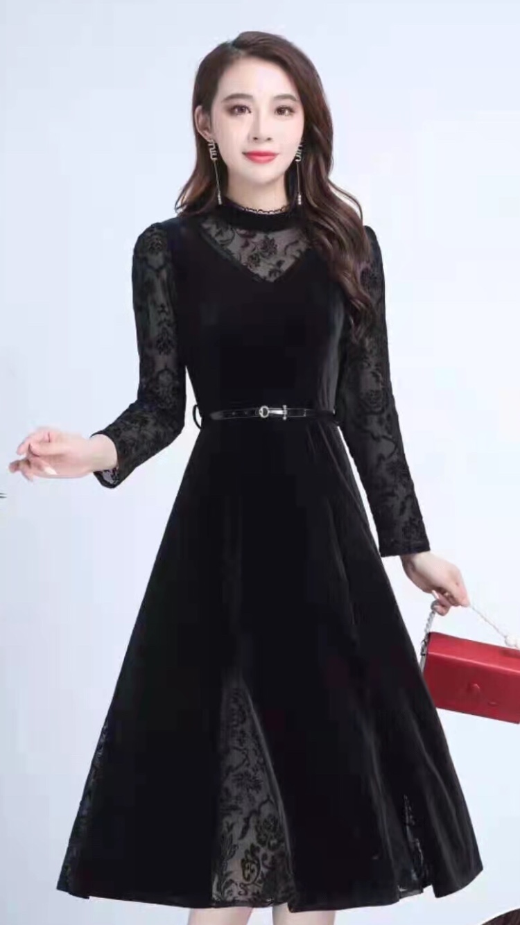 The new stylish and trendy black dress with a cinched waist from Spring and Autumn