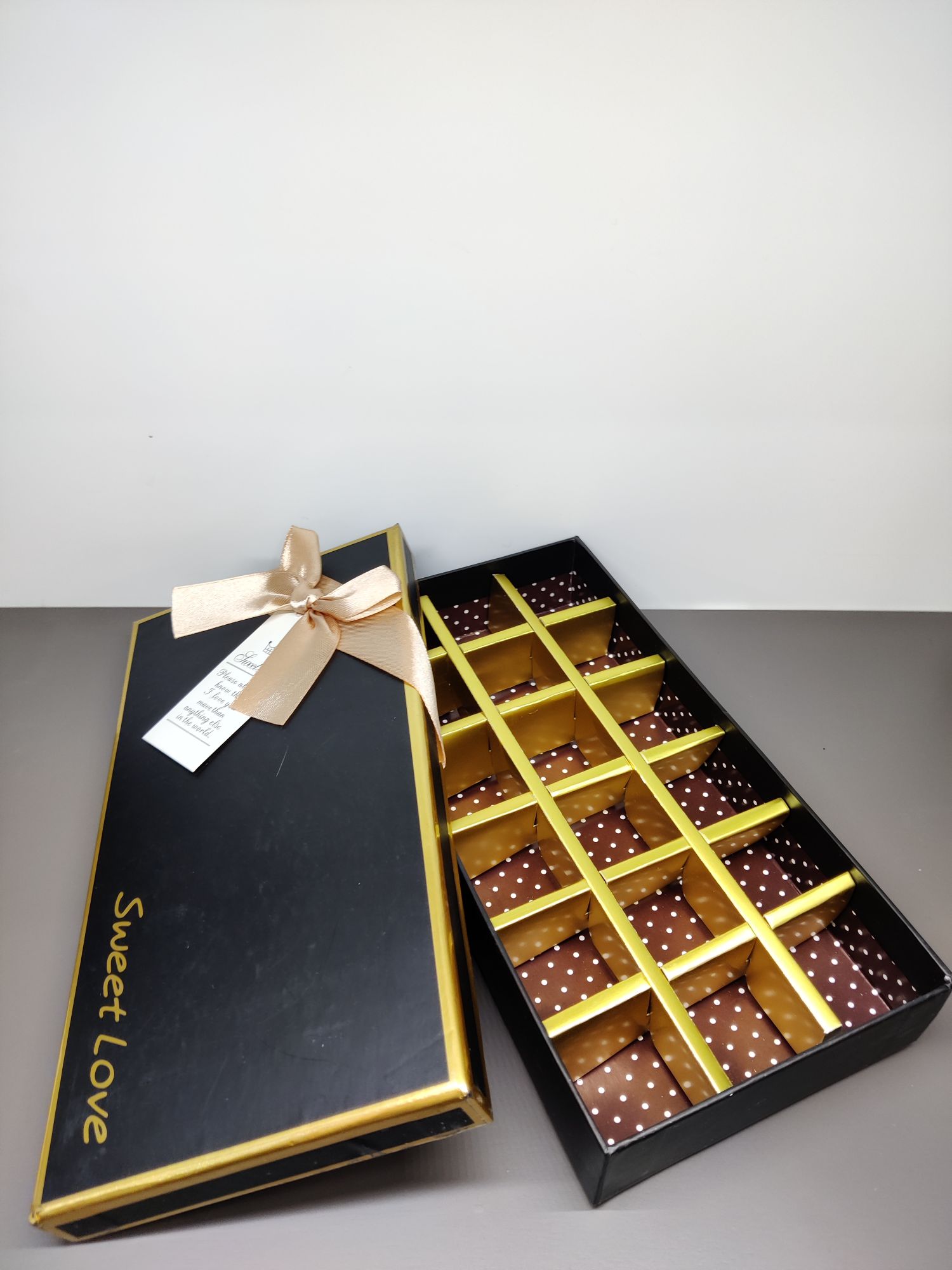 Factory direct sales of high-end gift boxes Application Scenario