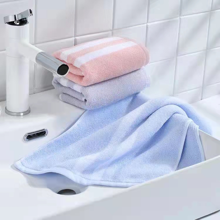 Medium towel
