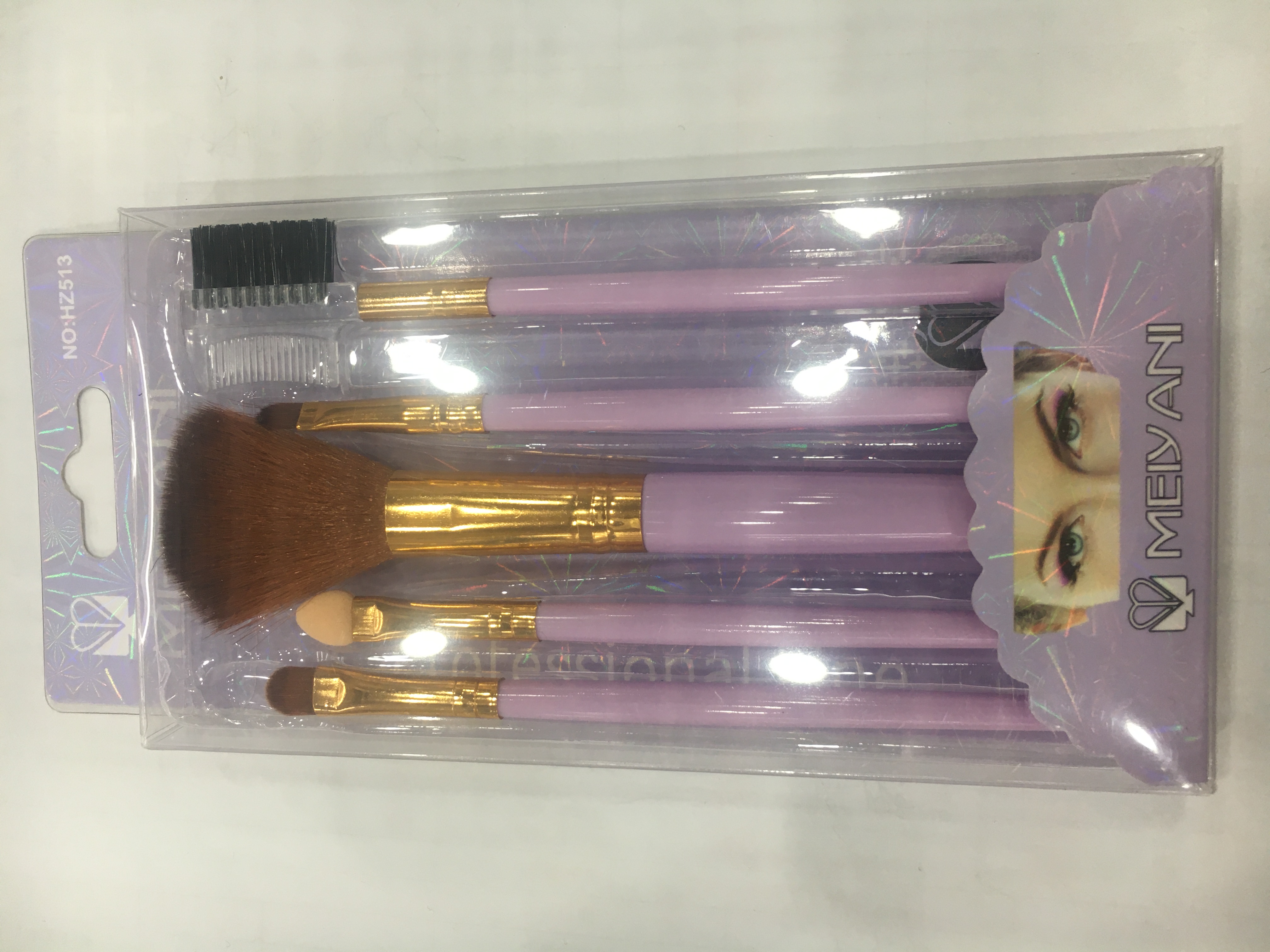 Cosmetic brushes and beauty tools are exclusively available for export. Cosmetic brush sets Specification image