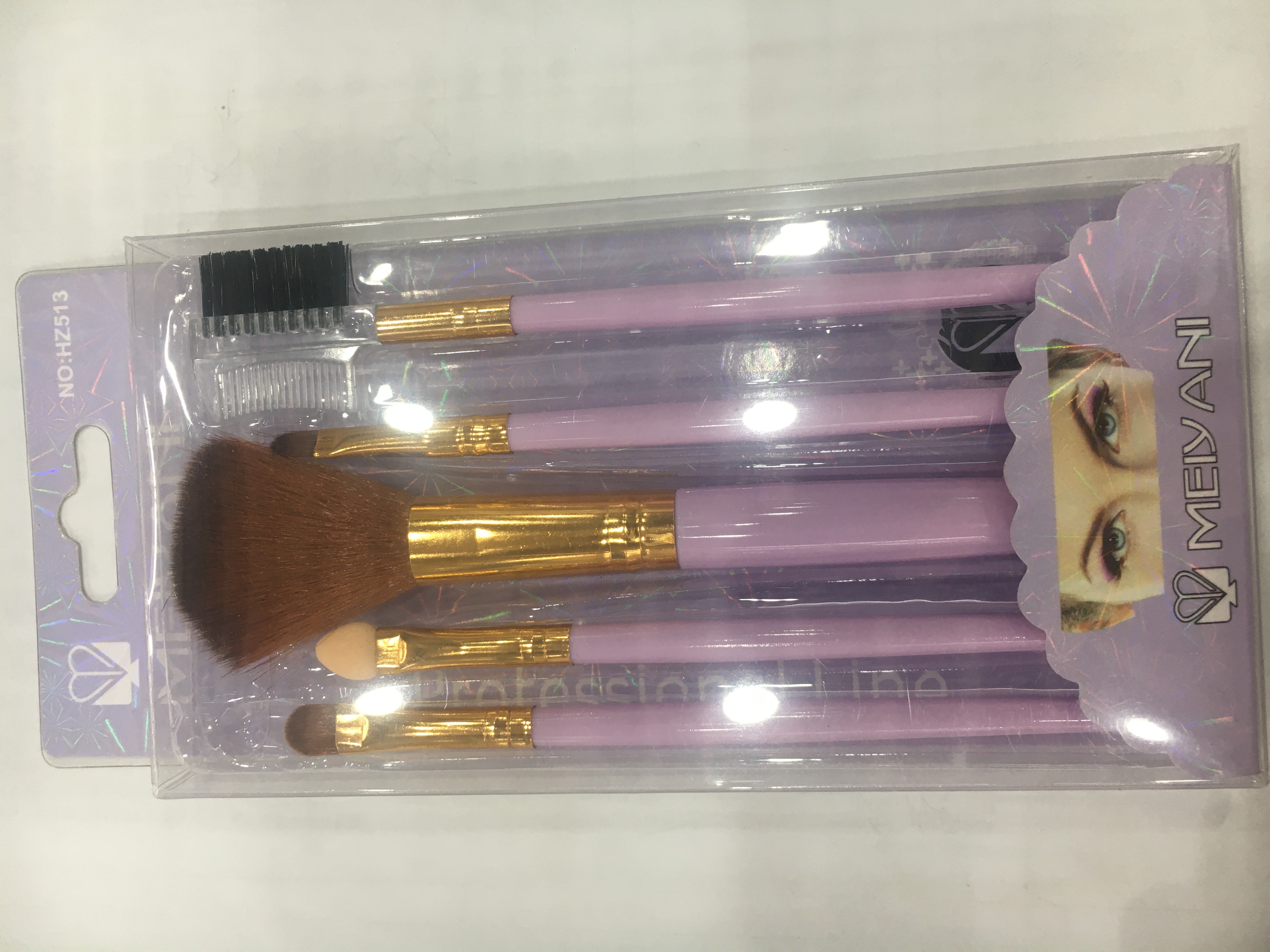 Cosmetic brushes and beauty tools are exclusively available for export. Cosmetic brush sets Cosmetic brushes and beauty tools are exclusively available for export. Cosmetic brush sets