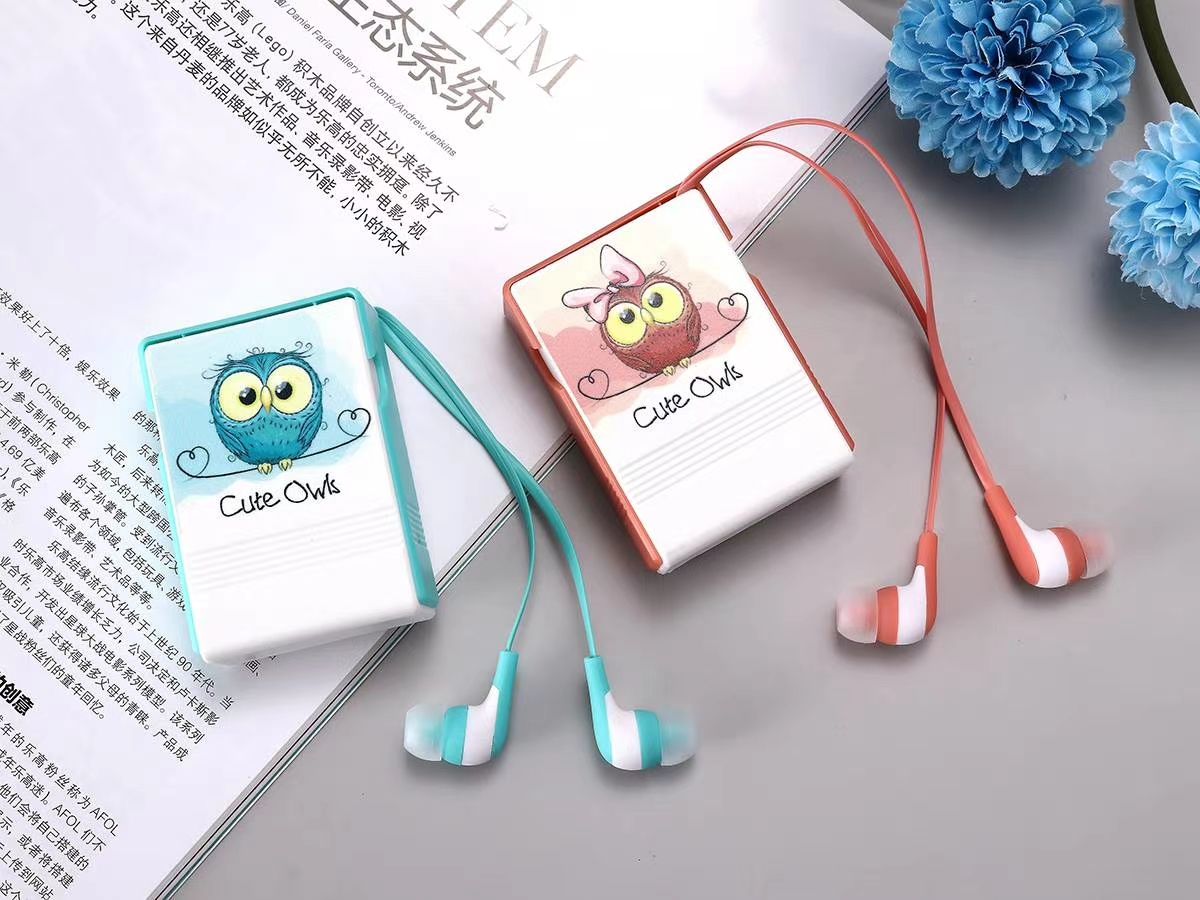 Guangdong sogo marca MC auriculares de teléfono en el oído auriculares de audio MP3 auriculares con cable auriculares pequeños moda creativa boutique Application Scenario