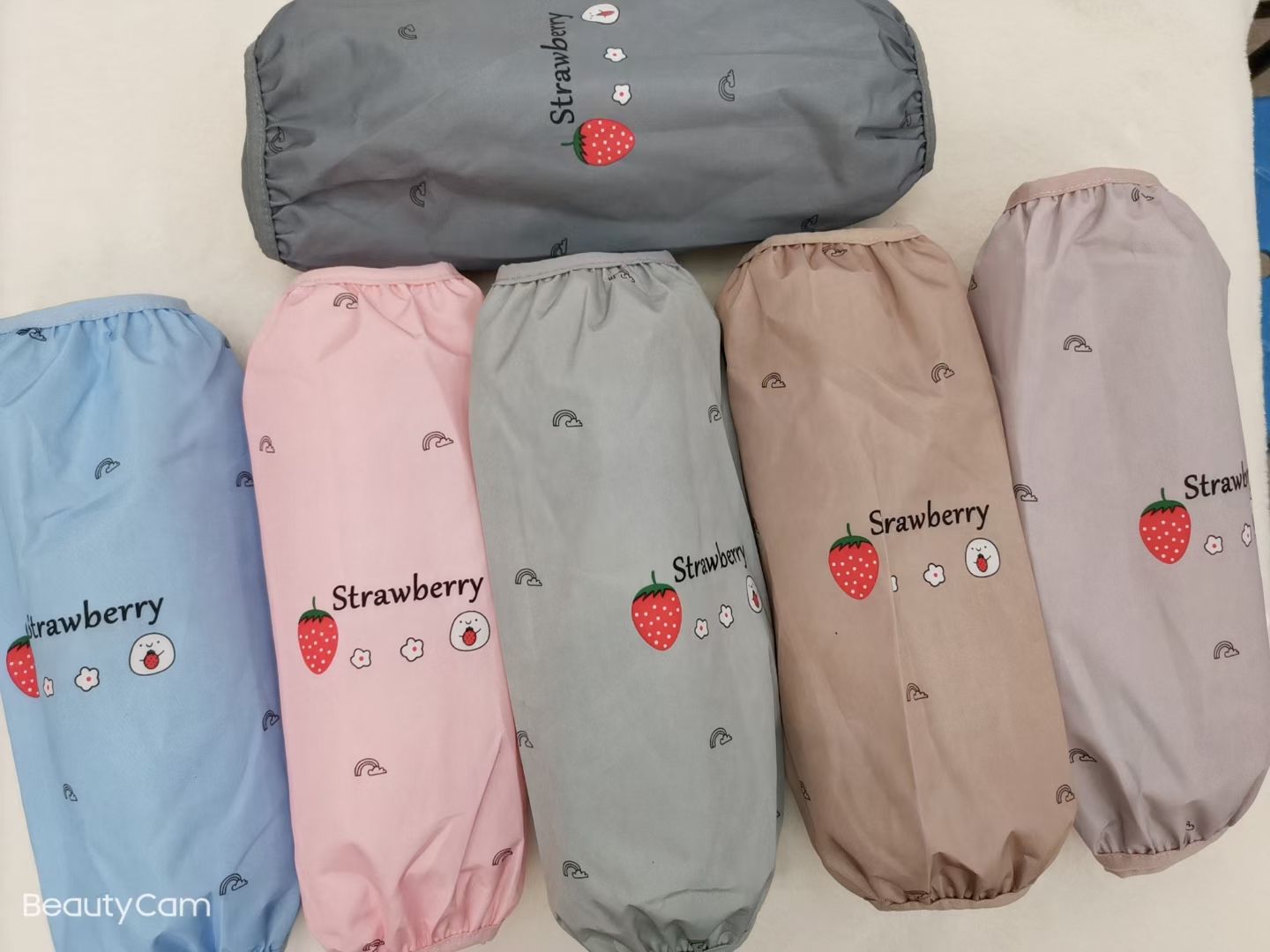 Winter waterproof sleeve covers are available in various colors and styles. Long oil-proof and stain-resistant sleeves for women Specification image