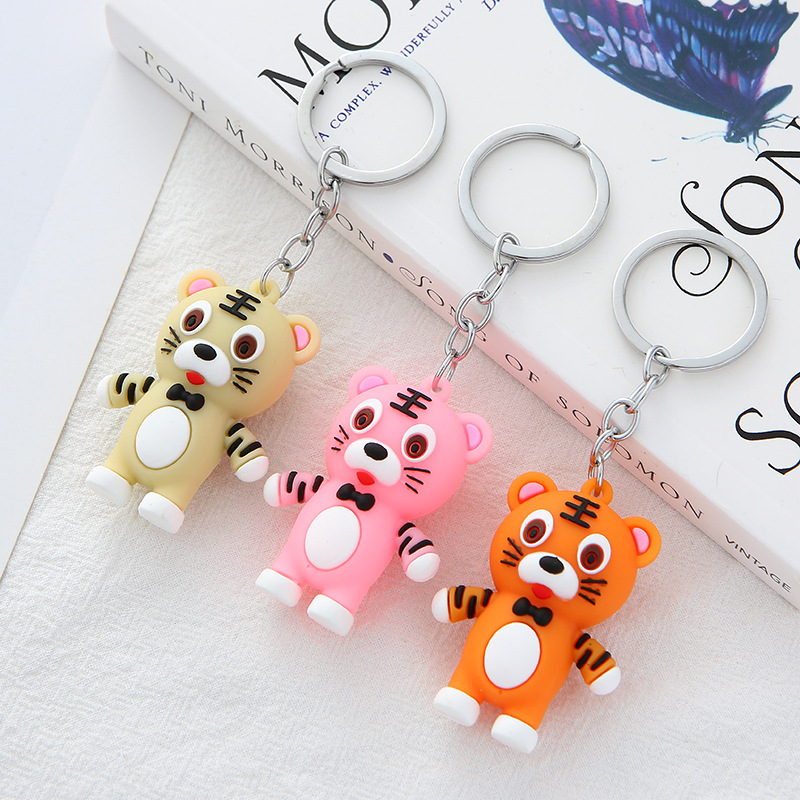 Wholesale of new cute little tiger cartoon pendants, keychains, bags, accessories, ground promotion and traffic diversion small commodities