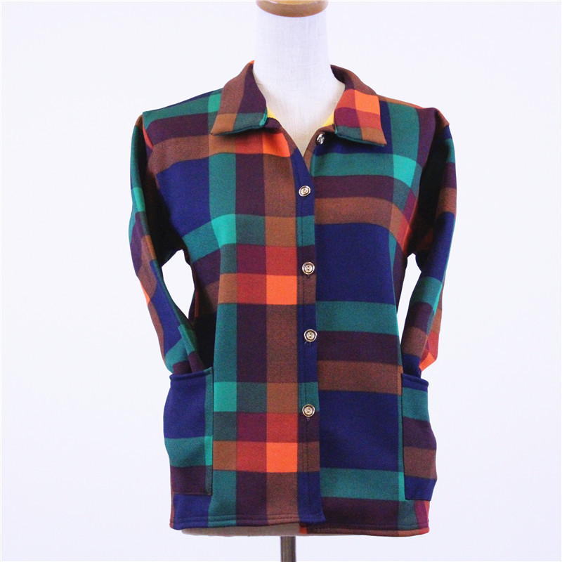 Wholesale of casual mom wear, middle-aged and elderly women's clothing with fleece cardigans, middle-aged people's clothing with thickened autumn and winter warm tops details Picture