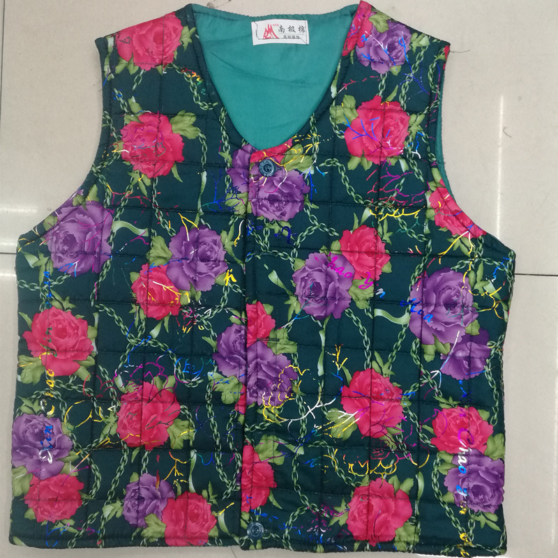 Middle-aged and elderly women should add fat and size to their warm vests Application Scenario
