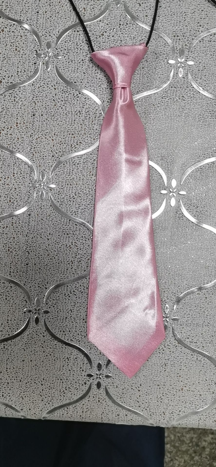 Synthetic fiber dyed children's loose and tight ties details Picture