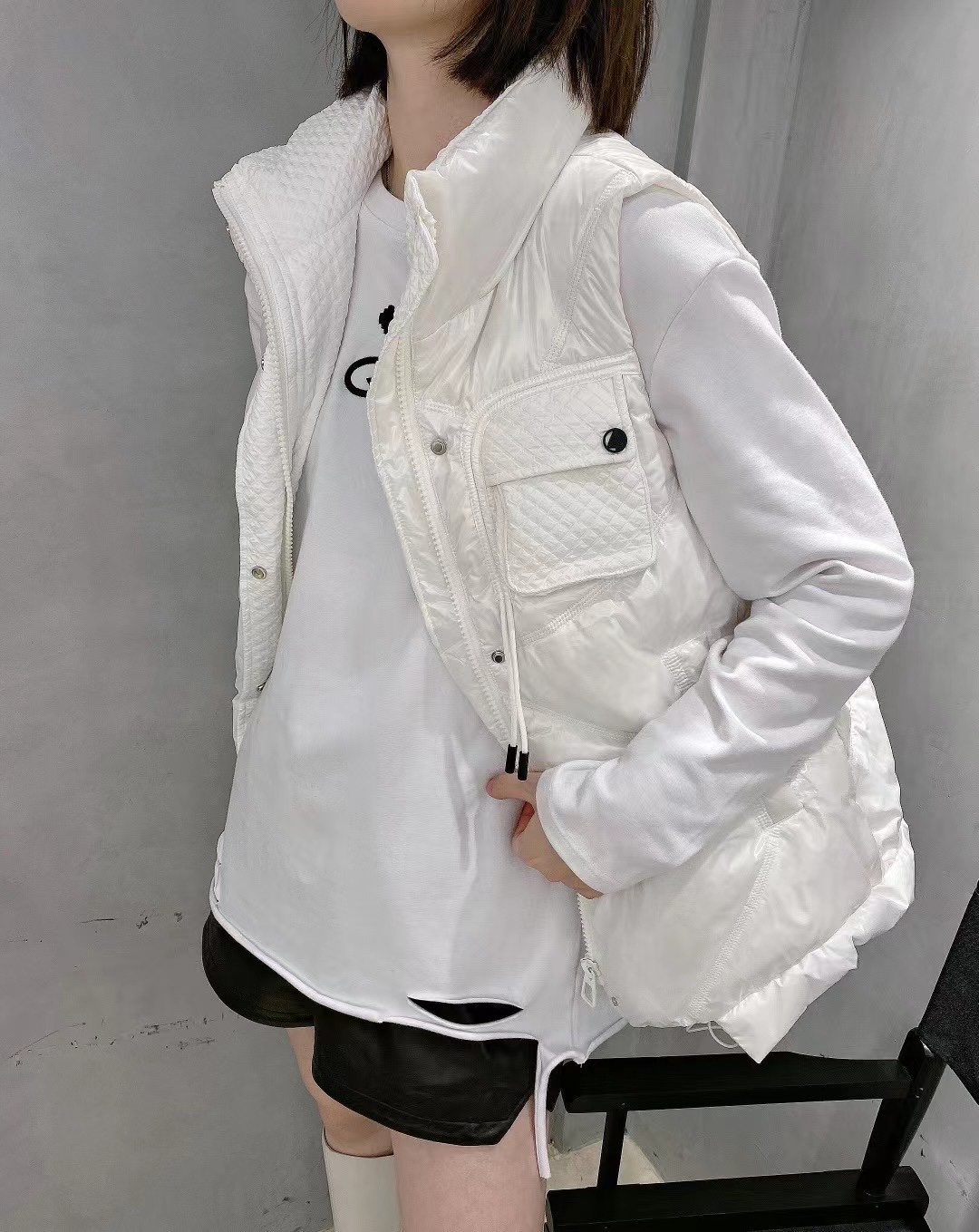 羽绒服马甲Q细节图