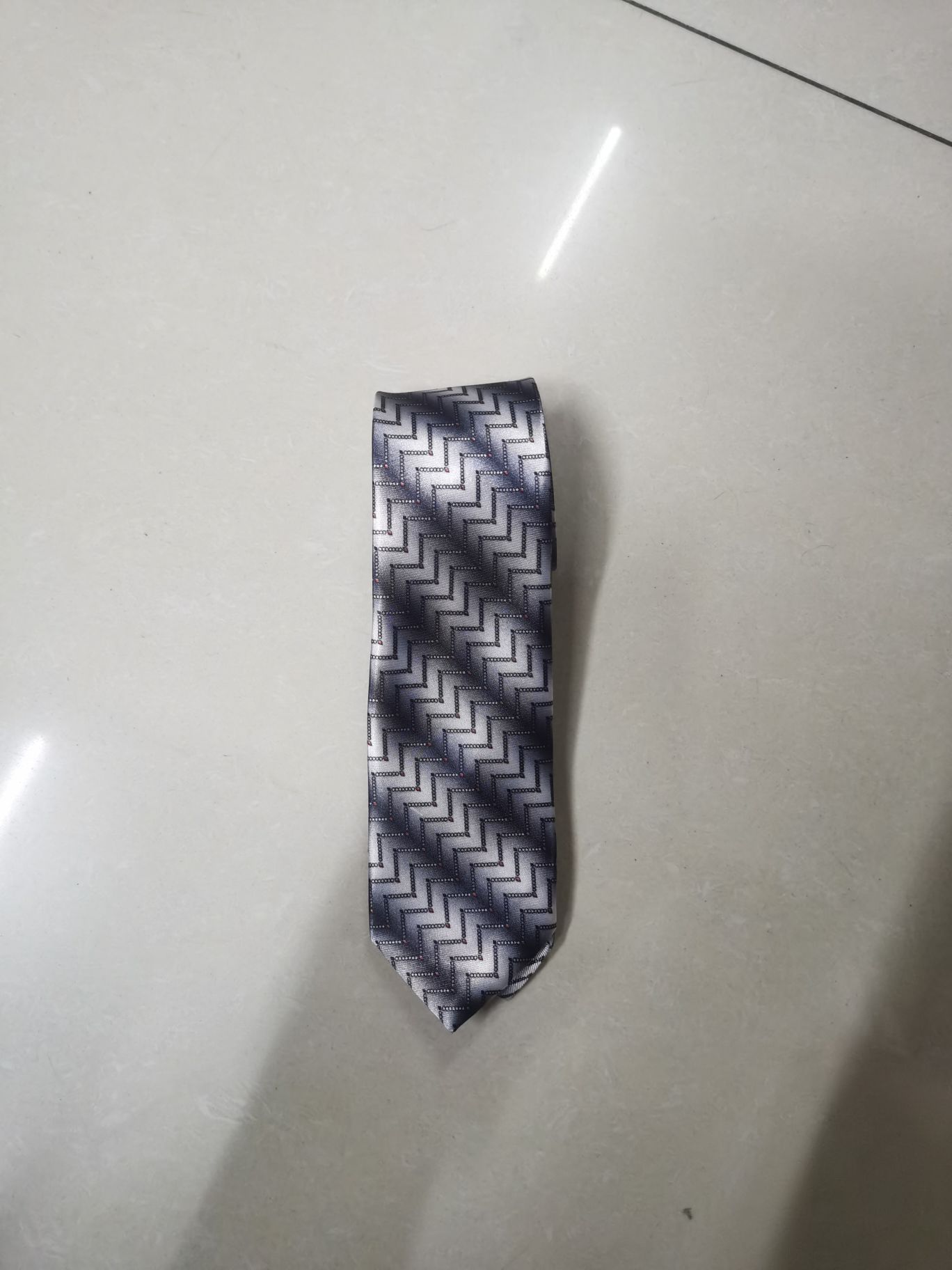 Chemical fiber transfer printed grey striped tie details Picture