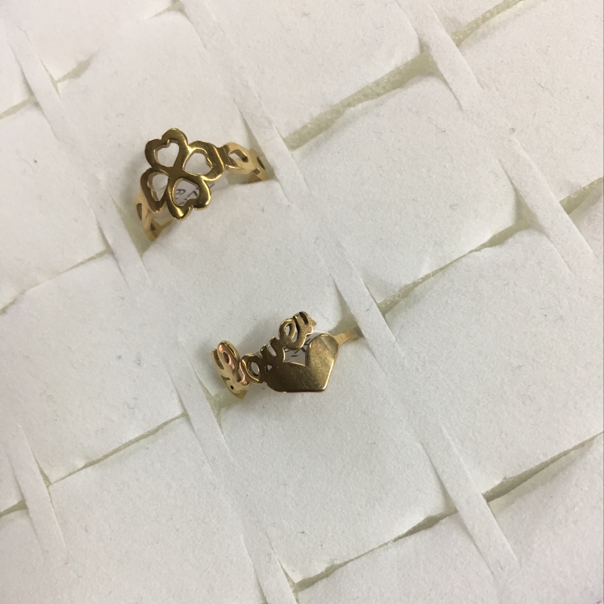 Cheng jie joyería material de acero inoxidable anillo oro calado diseño de juego estilo único encanto tendencia de moda casual temperamento elegante details Picture