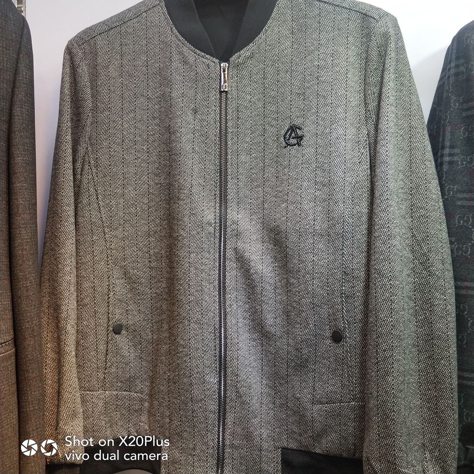Detailed Embroidery Men’s Coat