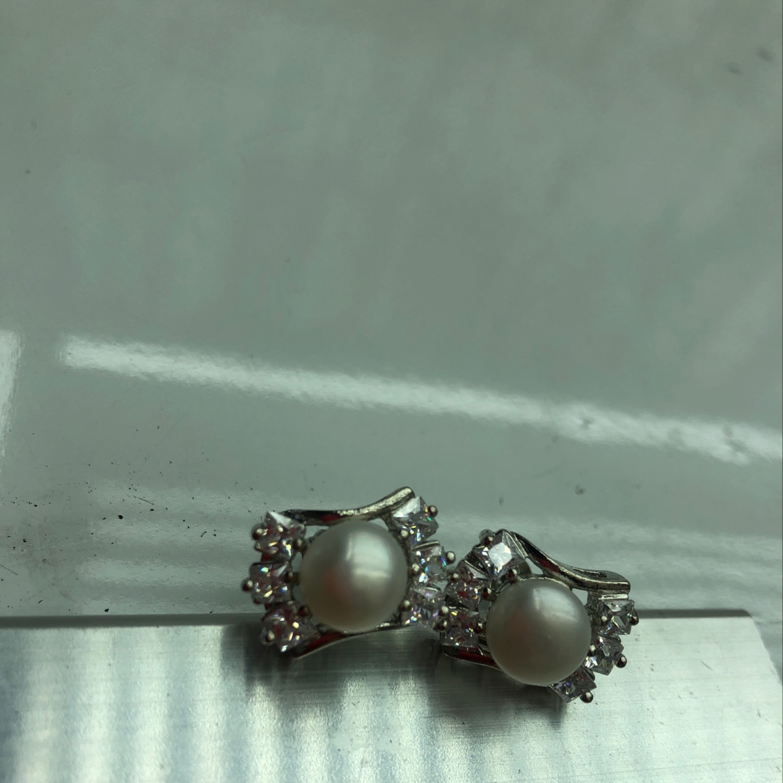 天然珍珠耳钉细节图