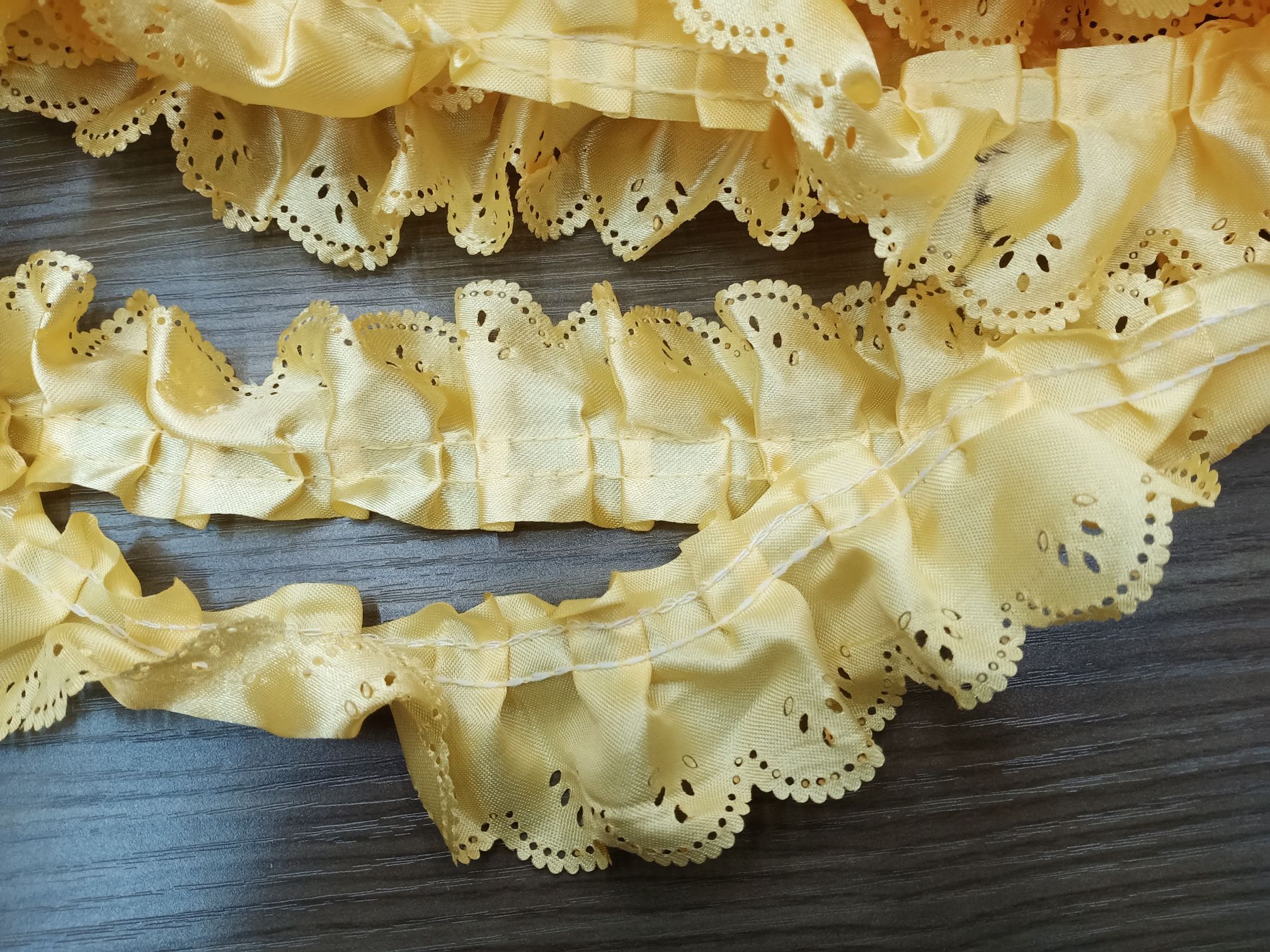 Satin cloth detail image 1