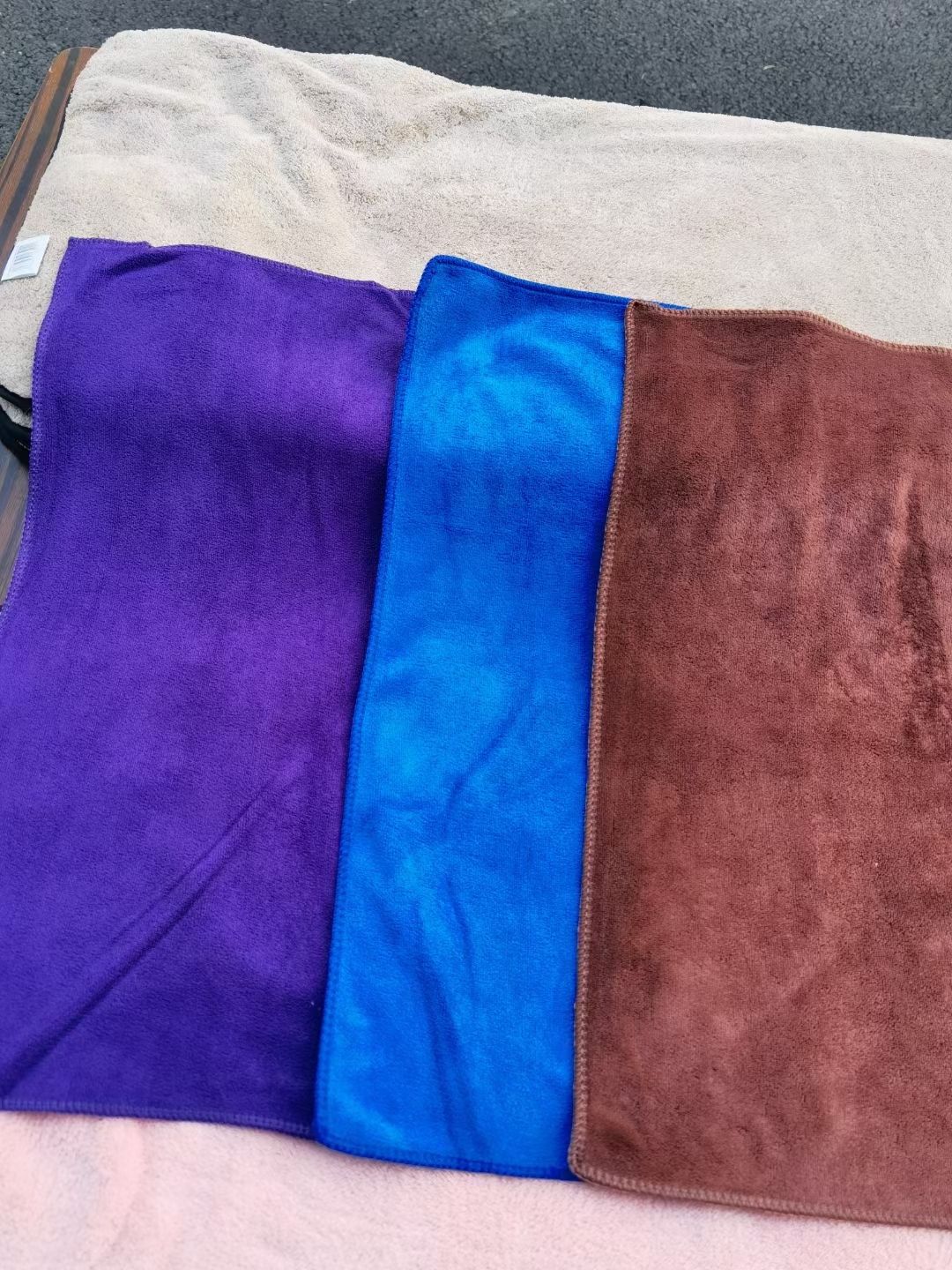 Microfiber towels, car towels, dry hair towels and cleaning cloths have strong water absorption and do not shed fibers pic 1