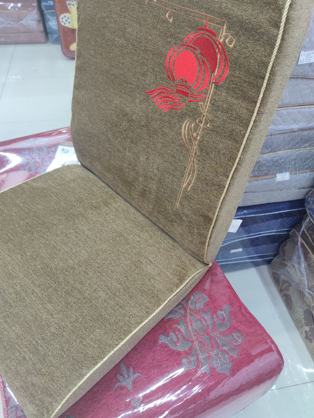 Factory direct sales of brown sofa cushions wholesale details Picture