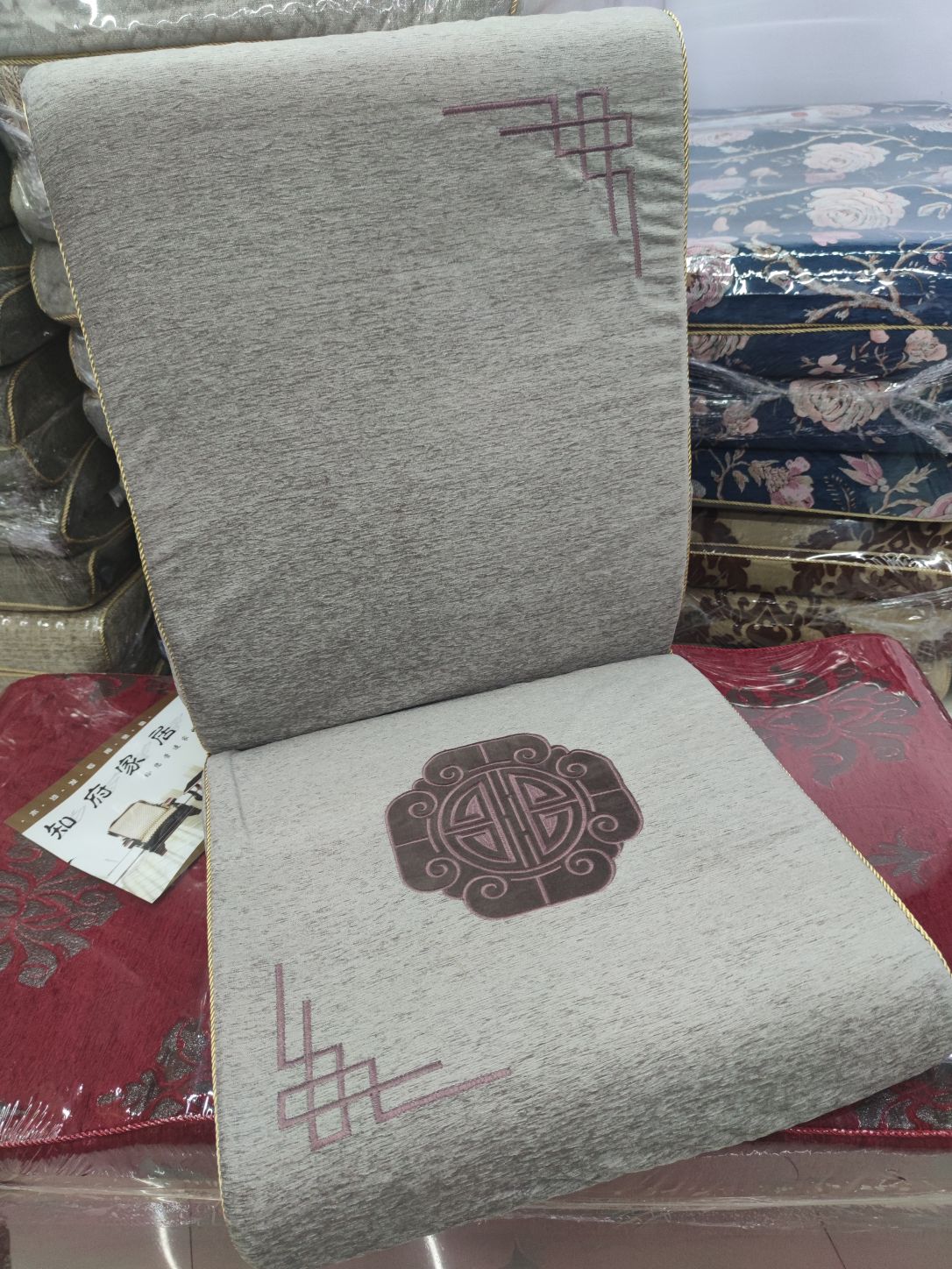 Factory direct sales of wholesale grey sofa cushions details Picture