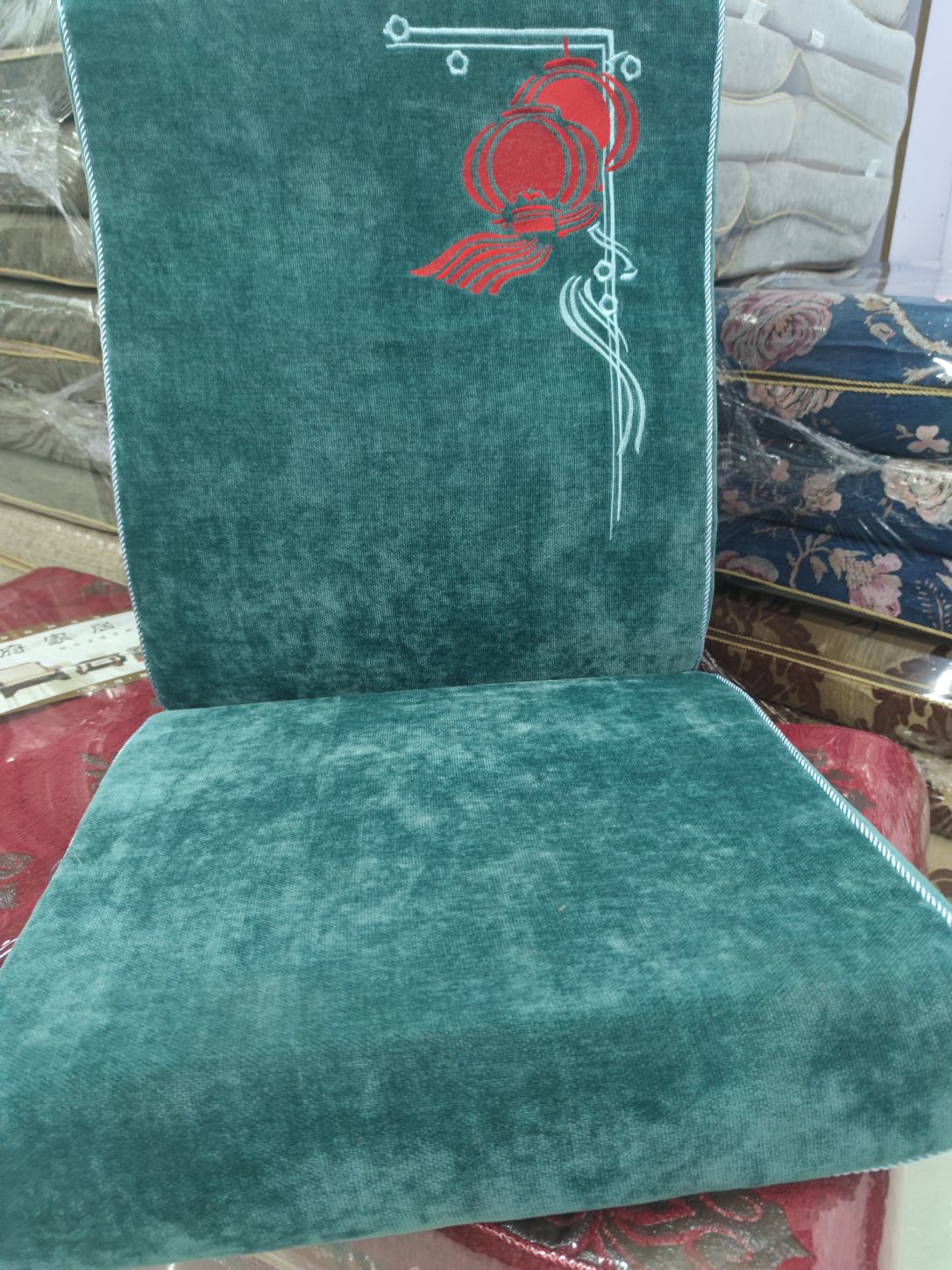 Factory direct sales of pure green sofa cushions wholesale