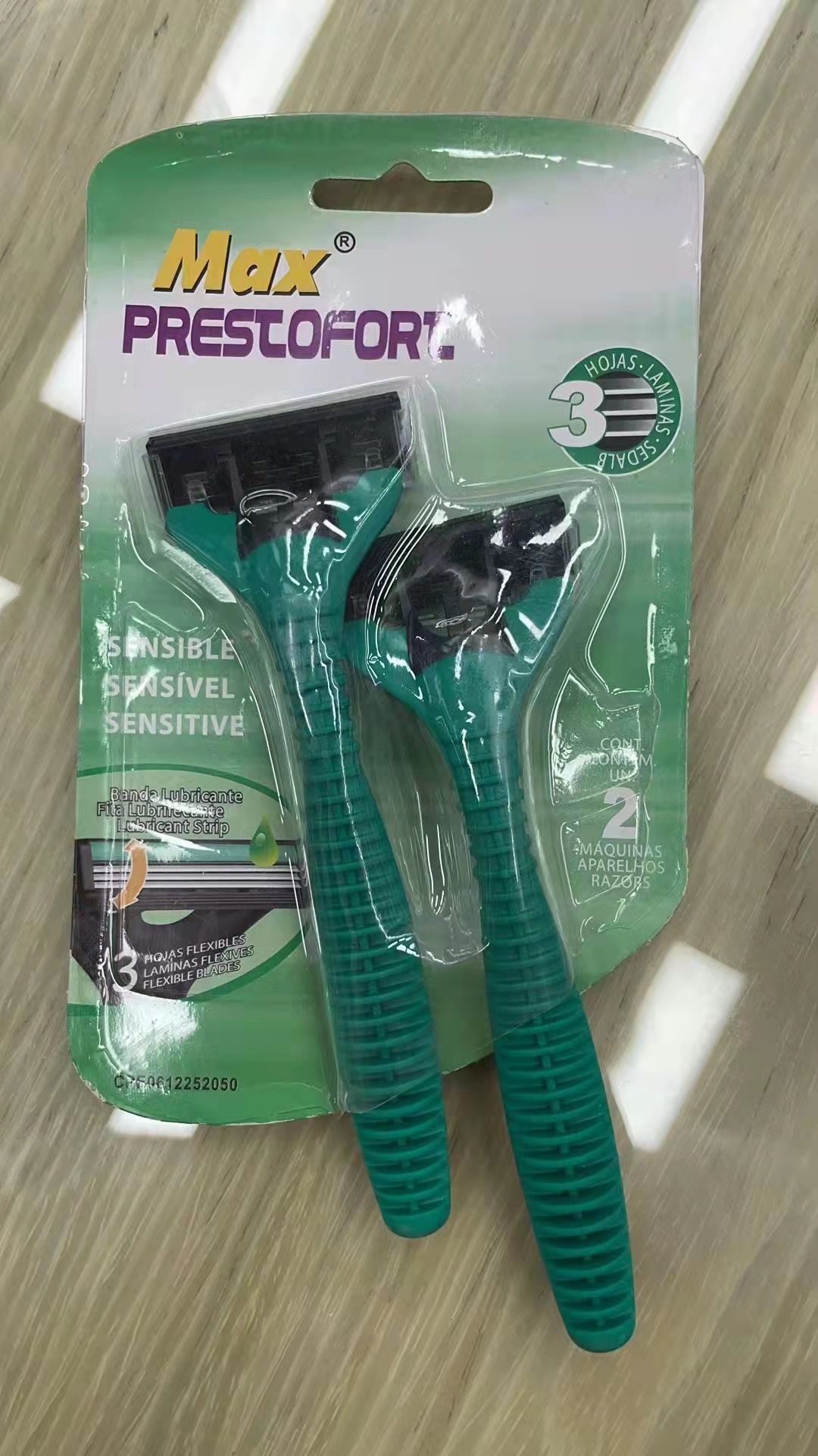 新款家用剃须刀刮毛刀厂家直销批发