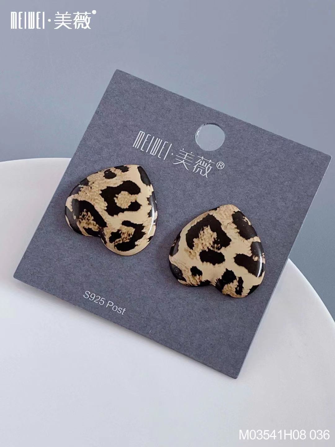 耳钉/豹纹/爱心产品图
