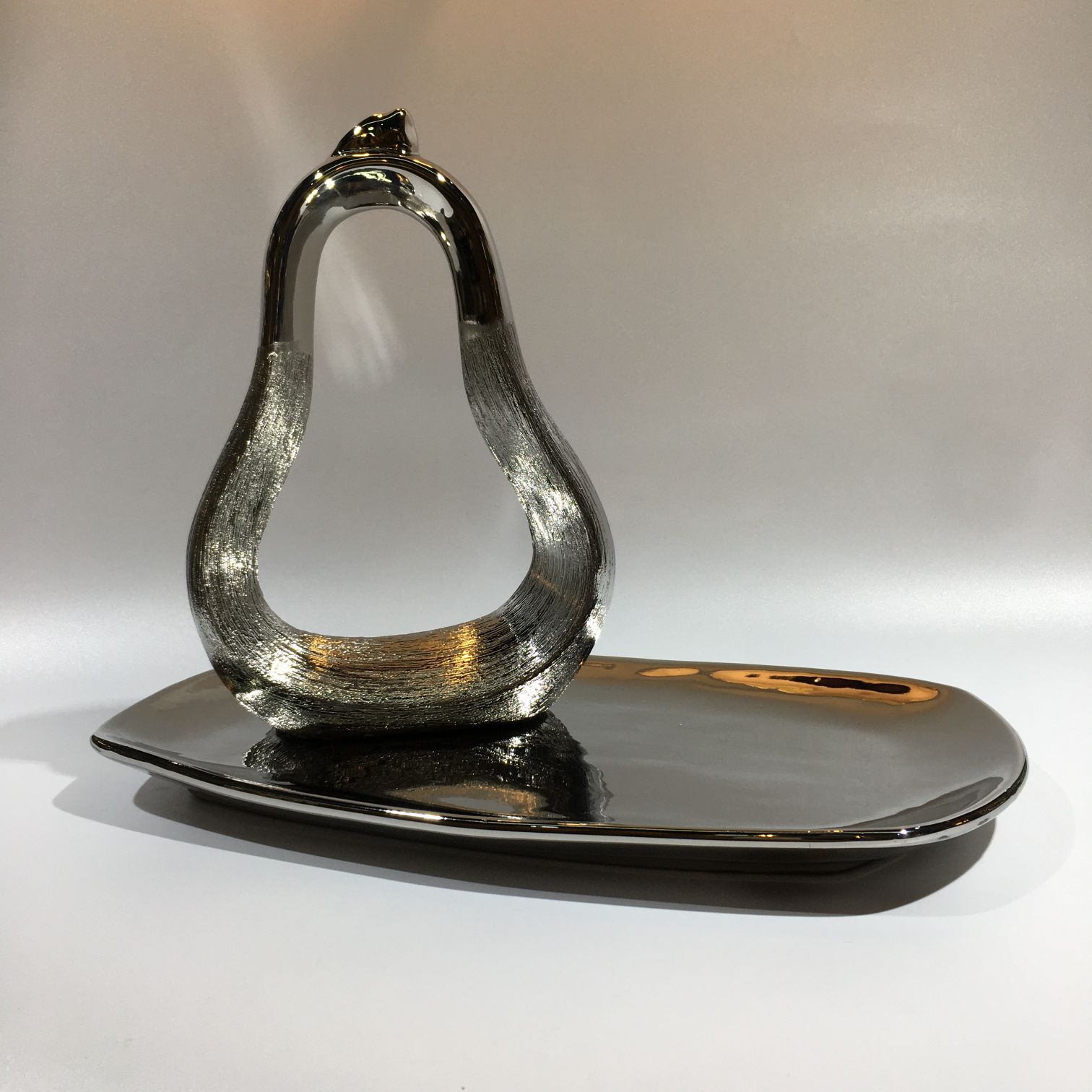 In 2025, ceramic handicrafts, hotel ornaments, home ornaments, apartment ornaments, living room ornaments, dining room ornaments, study ornaments, wine cabinet ornaments, TV cabinet ornaments in Yiwu Small Commodities City will be popular and best-selling items detail image 3