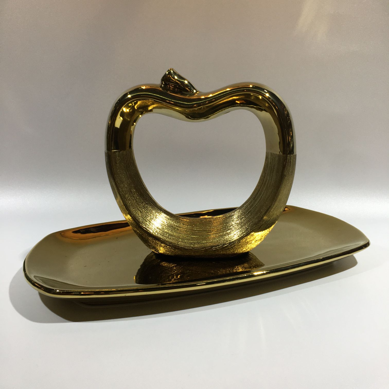 In 2025, ceramic handicrafts, hotel decorations, home furnishings, apartment ornaments, living room ornaments, dining room ornaments, study ornaments, wine cabinet ornaments, TV cabinet ornaments, popular and best-selling ceramic ornaments in Yiwu Small Commodities City detail image 6