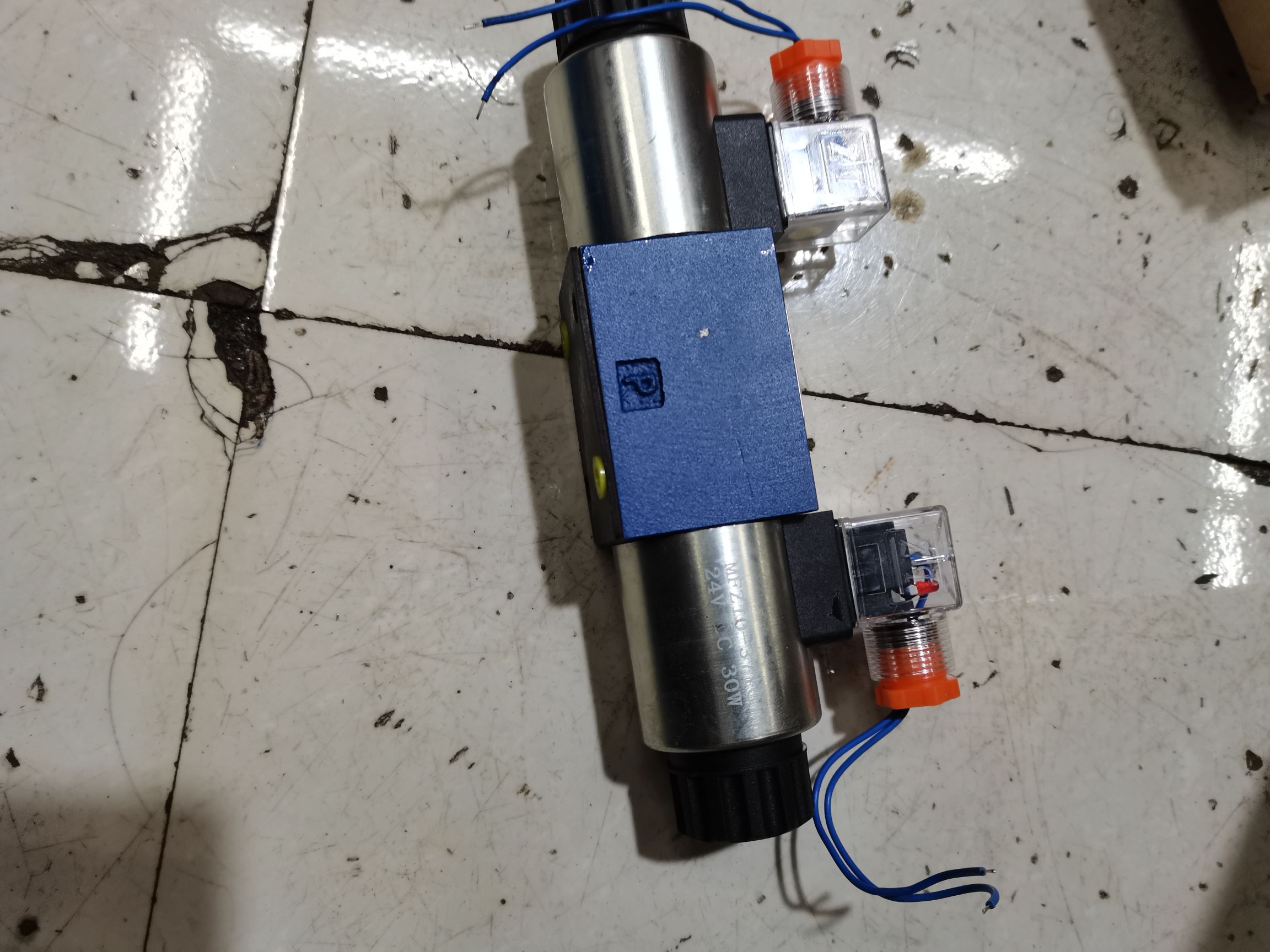 4 WE6 bore double-head series solenoid valve Specification image