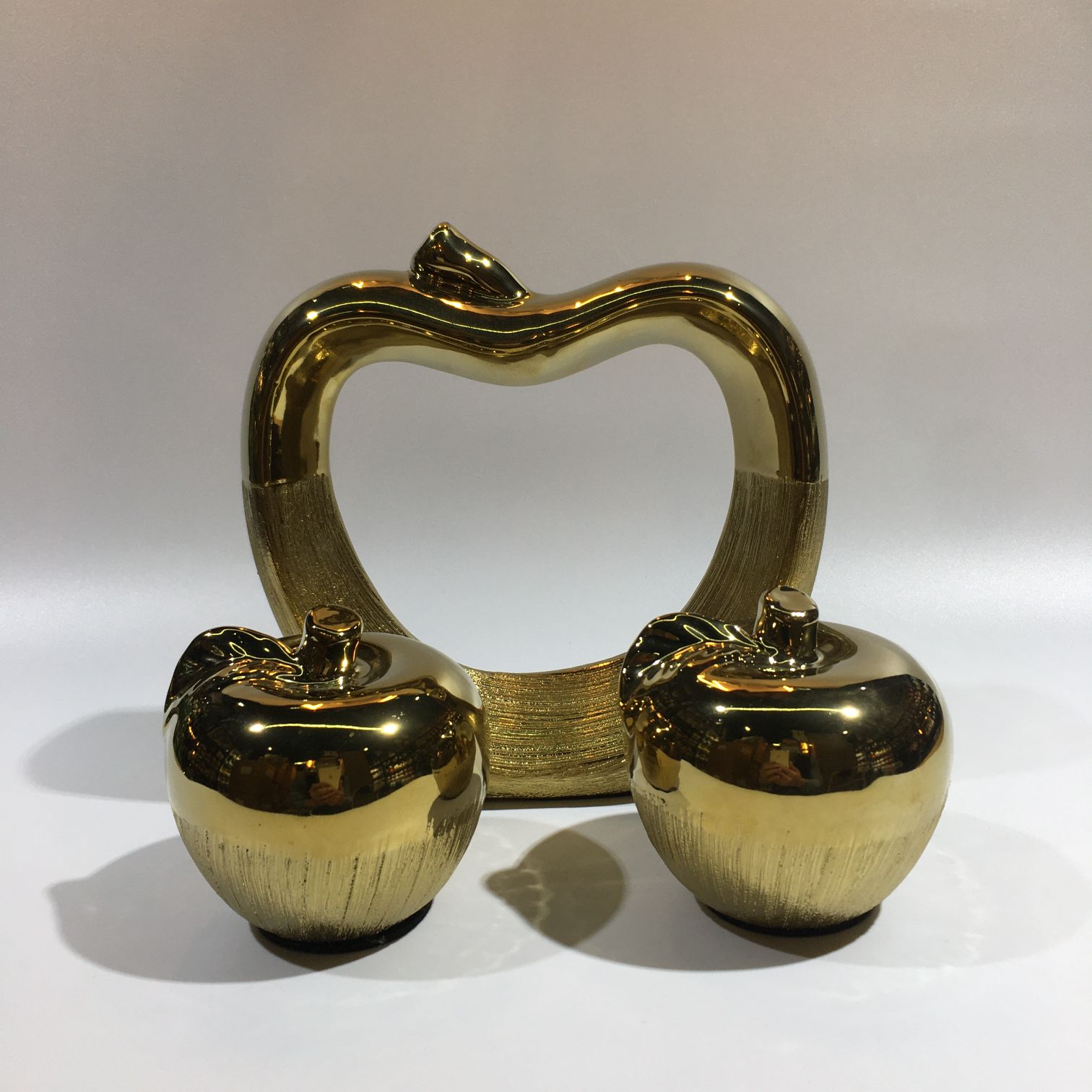 In 2025, ceramic handicrafts, hotel decorations, home furnishings, apartment ornaments, living room ornaments, dining room ornaments, study ornaments, wine cabinet ornaments, TV cabinet ornaments, popular and best-selling ceramic ornaments in Yiwu Small Commodities City detail image 3