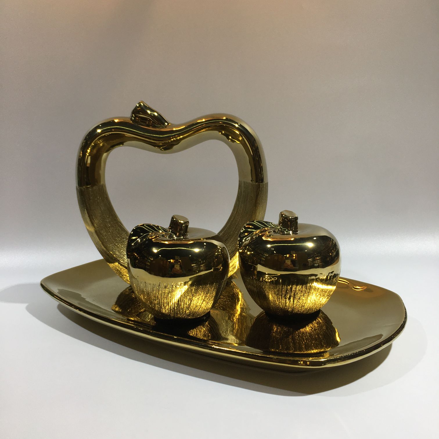 In 2025, ceramic handicrafts, hotel decorations, home furnishings, apartment ornaments, living room ornaments, dining room ornaments, study ornaments, wine cabinet ornaments, TV cabinet ornaments, popular and best-selling ceramic ornaments in Yiwu Small Commodities City