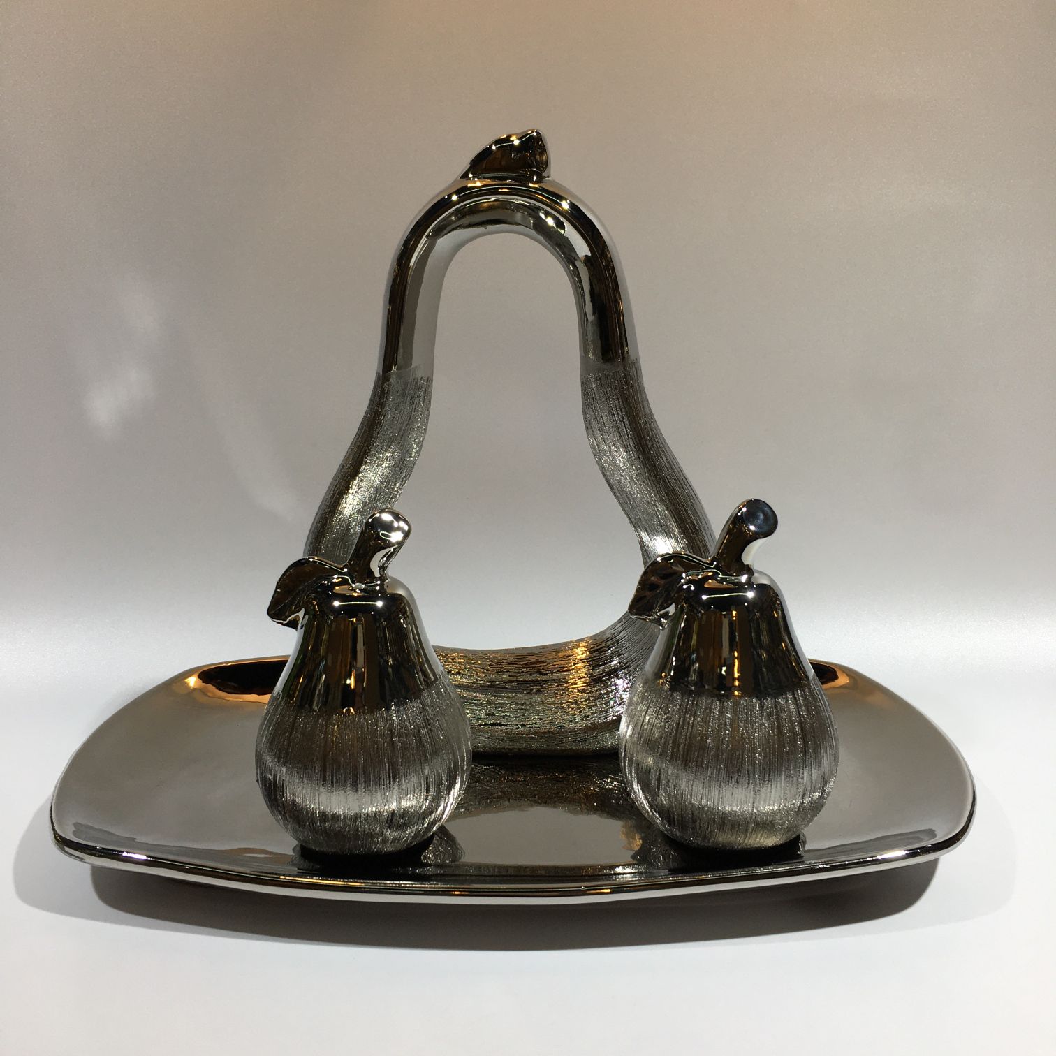 In 2025, ceramic handicrafts, hotel ornaments, home ornaments, apartment ornaments, living room ornaments, dining room ornaments, study ornaments, wine cabinet ornaments, TV cabinet ornaments in Yiwu Small Commodities City will be popular and best-selling items details Picture