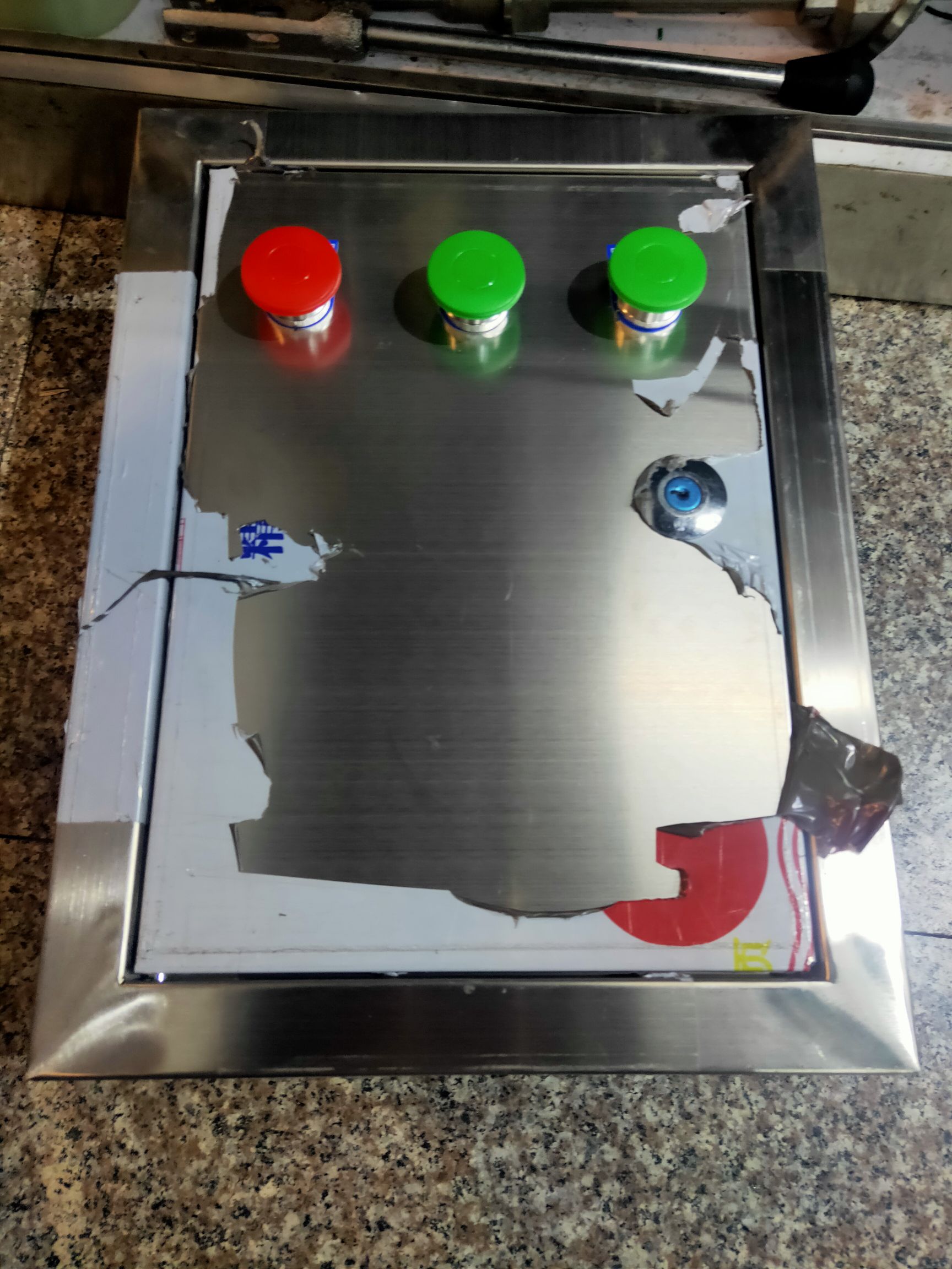 Hydraulic system control box