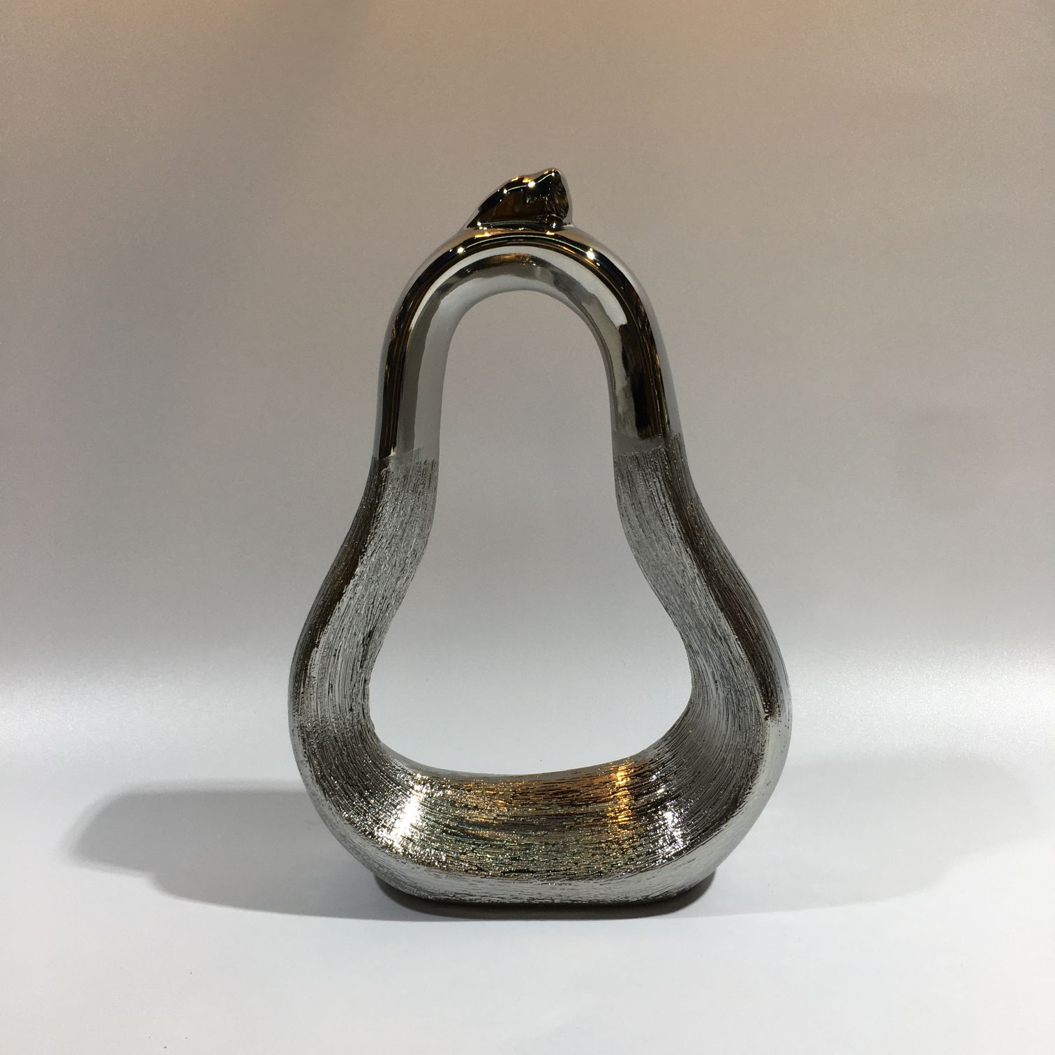 In 2025, ceramic handicrafts, hotel ornaments, home ornaments, apartment ornaments, living room ornaments, dining room ornaments, study ornaments, wine cabinet ornaments, TV cabinet ornaments in Yiwu Small Commodities City will be popular and best-selling items detail image 5