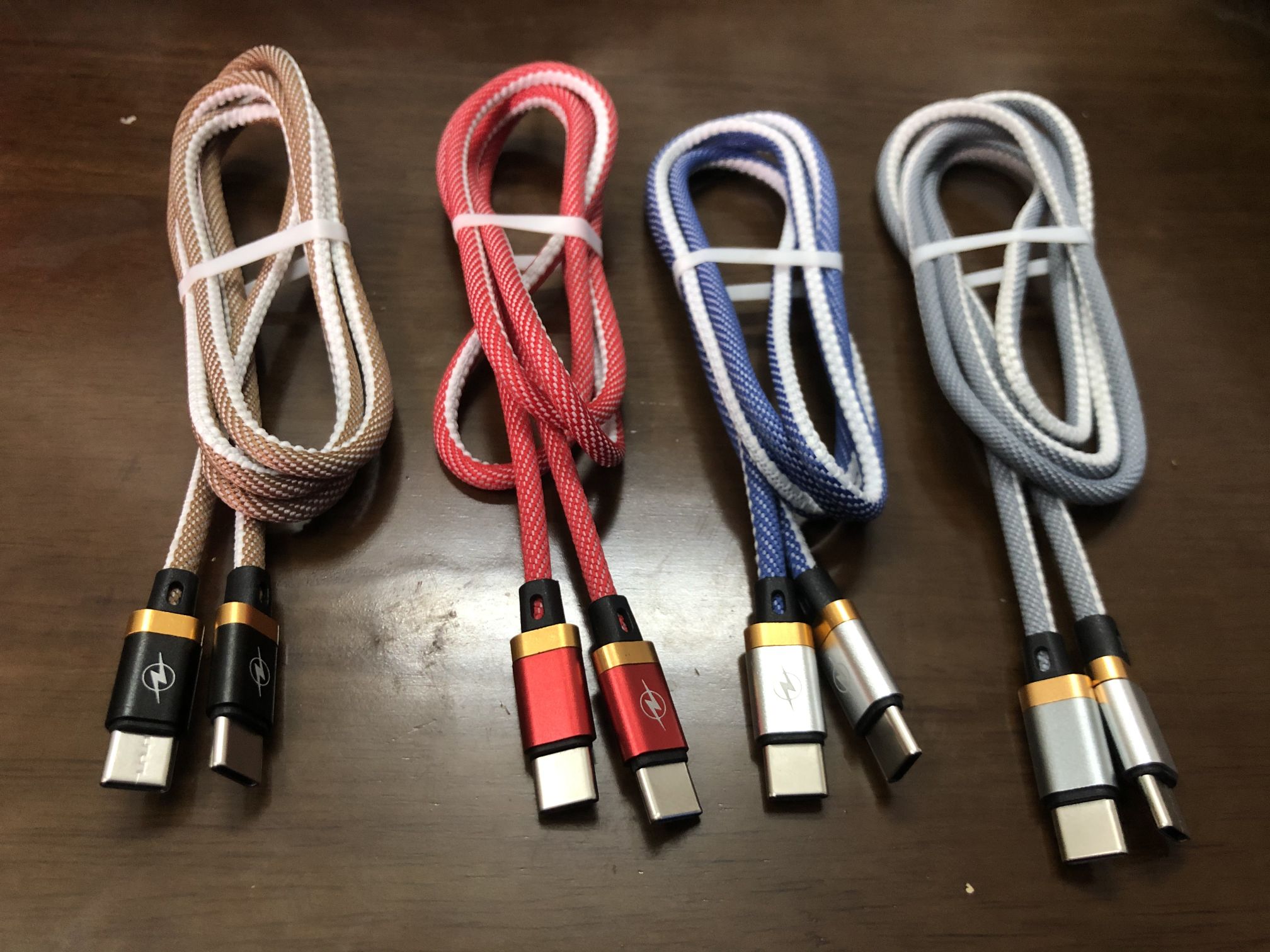 Mobile phone data cable suitable for Android type-c, Apple flash charging data cable, charging cable, fast charging cable 1 Application Scenario
