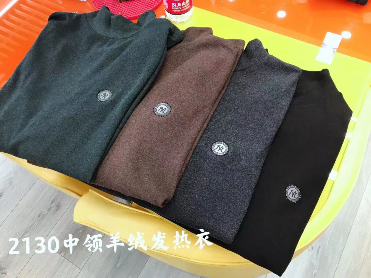 Men's cashmere heating jacket 2021 new round neck warm top for middle-aged men, large-sized dad's long Johns base layer black details Picture