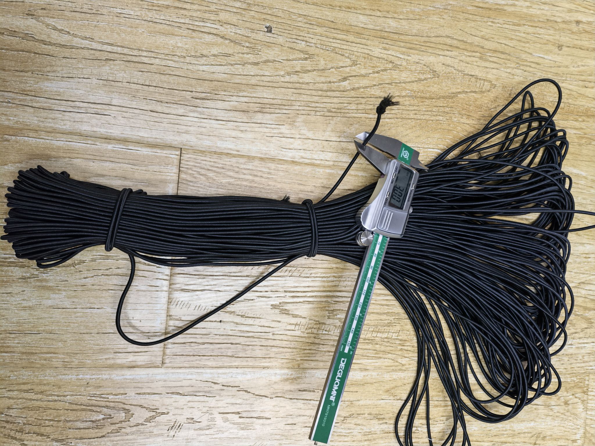 0.3㎝黑圆进口的松紧带