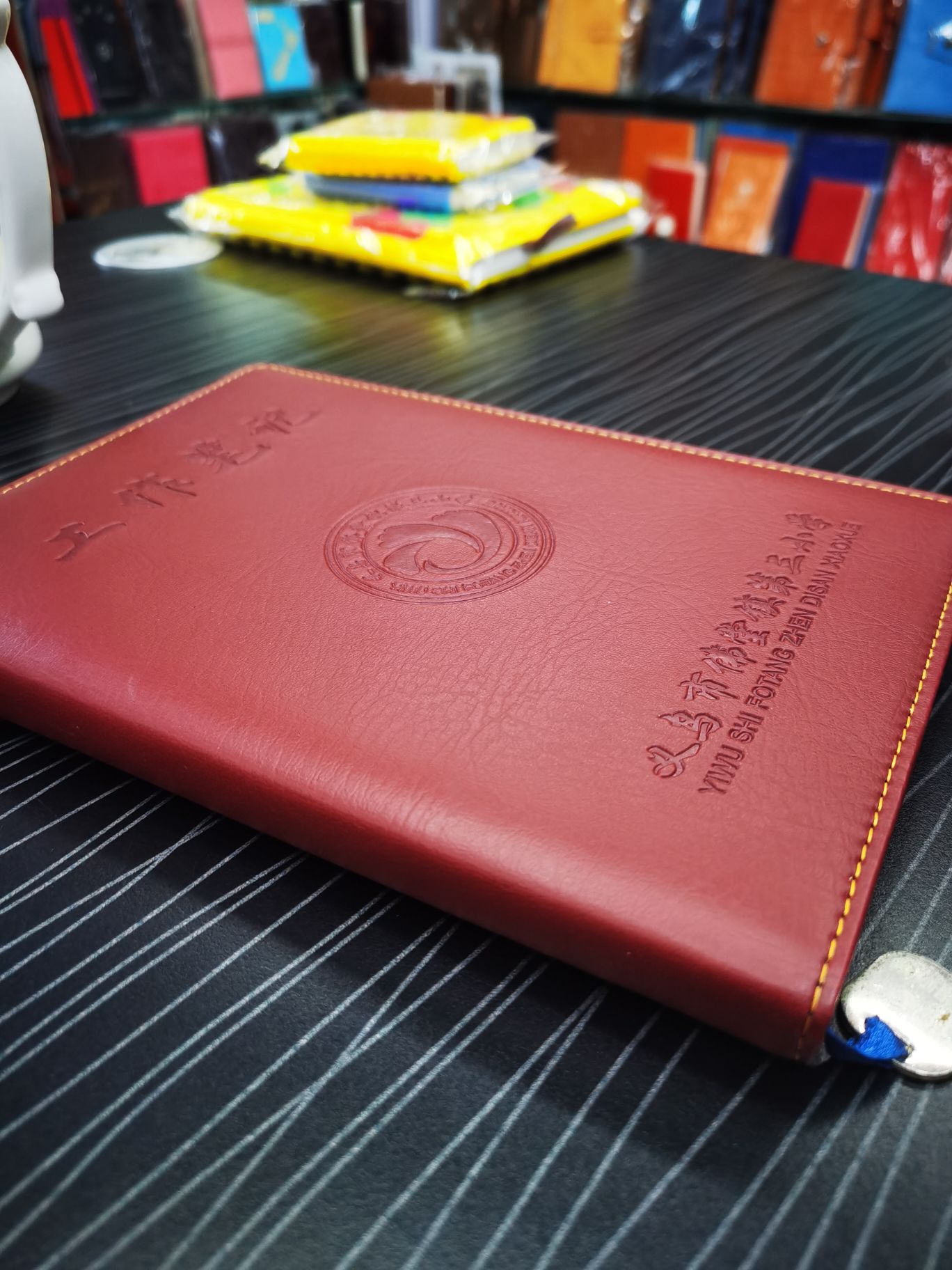 工作笔记本商务办公礼品笔记本软皮手帐记事本经典定制高档日记本详情图4