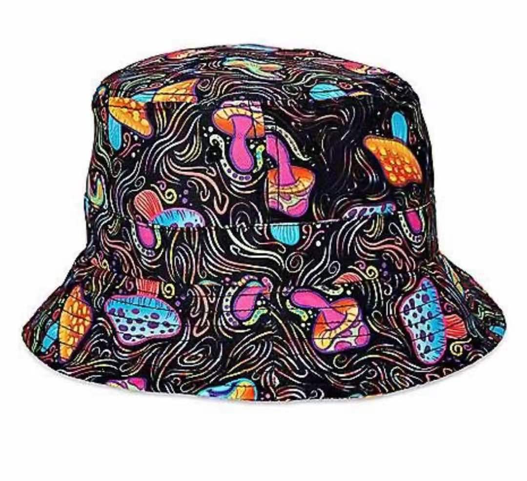 2021 European and American hip-hop personality seven-color tie-dyed fisherman hats for men and women, dazzling cross-border fashion spring and autumn dust-proof sun hats Application Scenario