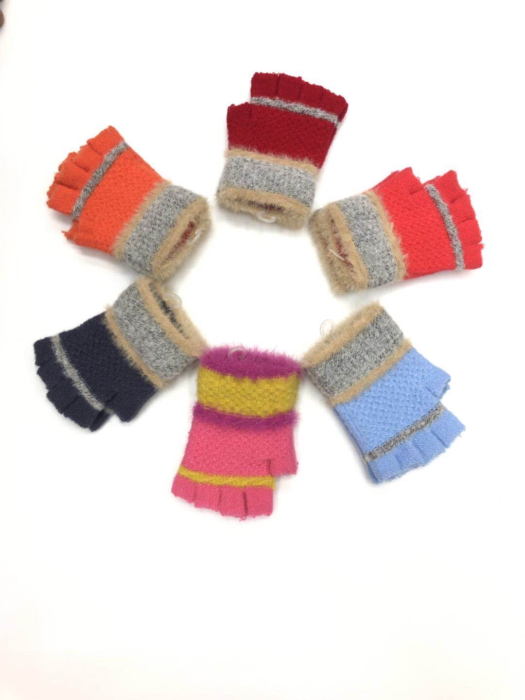 Half-fingered gloves